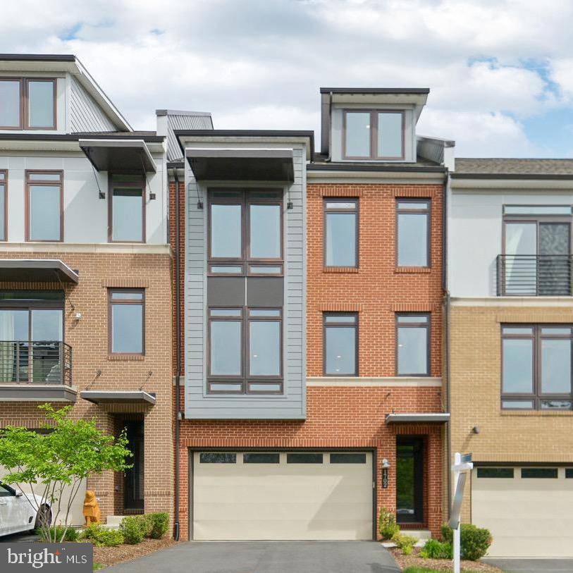 Leesburg, VA 20175,1702 RIVER SANDSTONE TER SE