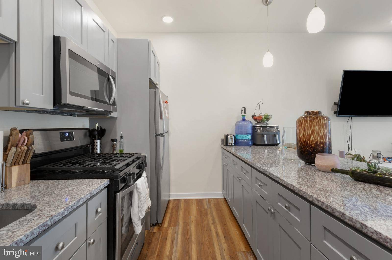 Philadelphia, PA 19125,2411 KENSINGTON AVE #303