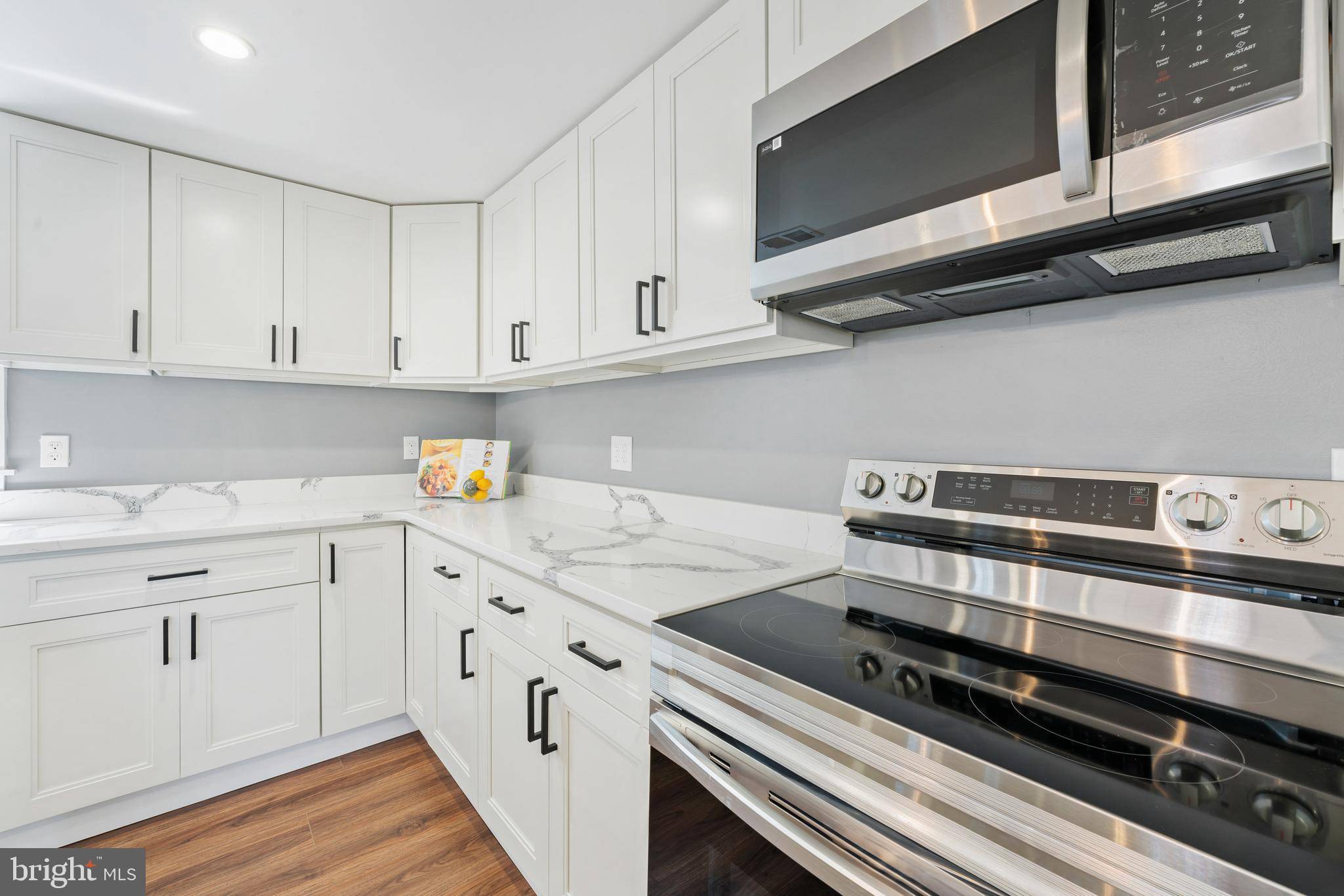 Glen Mills, PA 19342,11 HELLUVA HILL LN