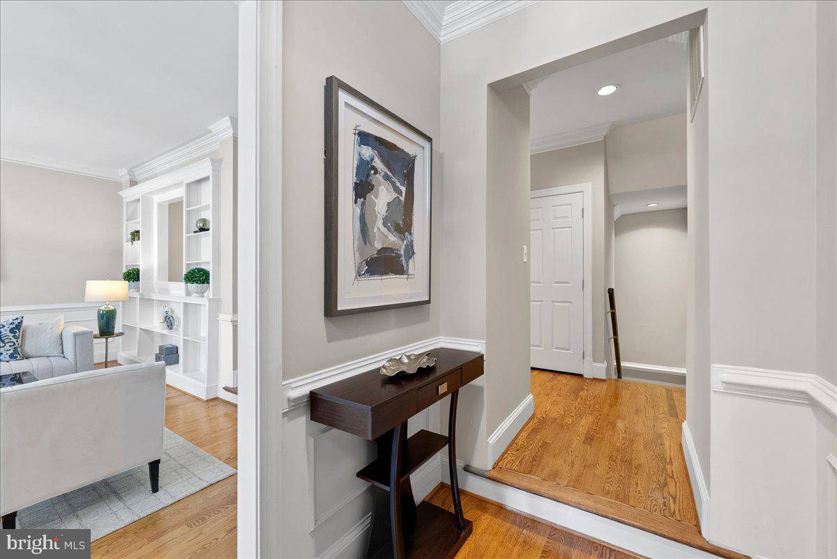Mclean, VA 22101,1113 KENSINGTON RD
