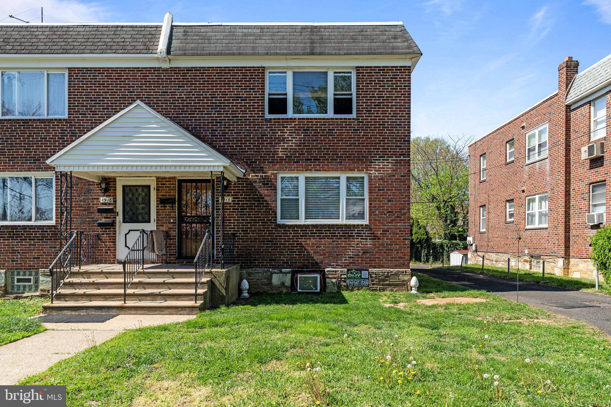Philadelphia, PA 19152,1916 SOLLY AVE