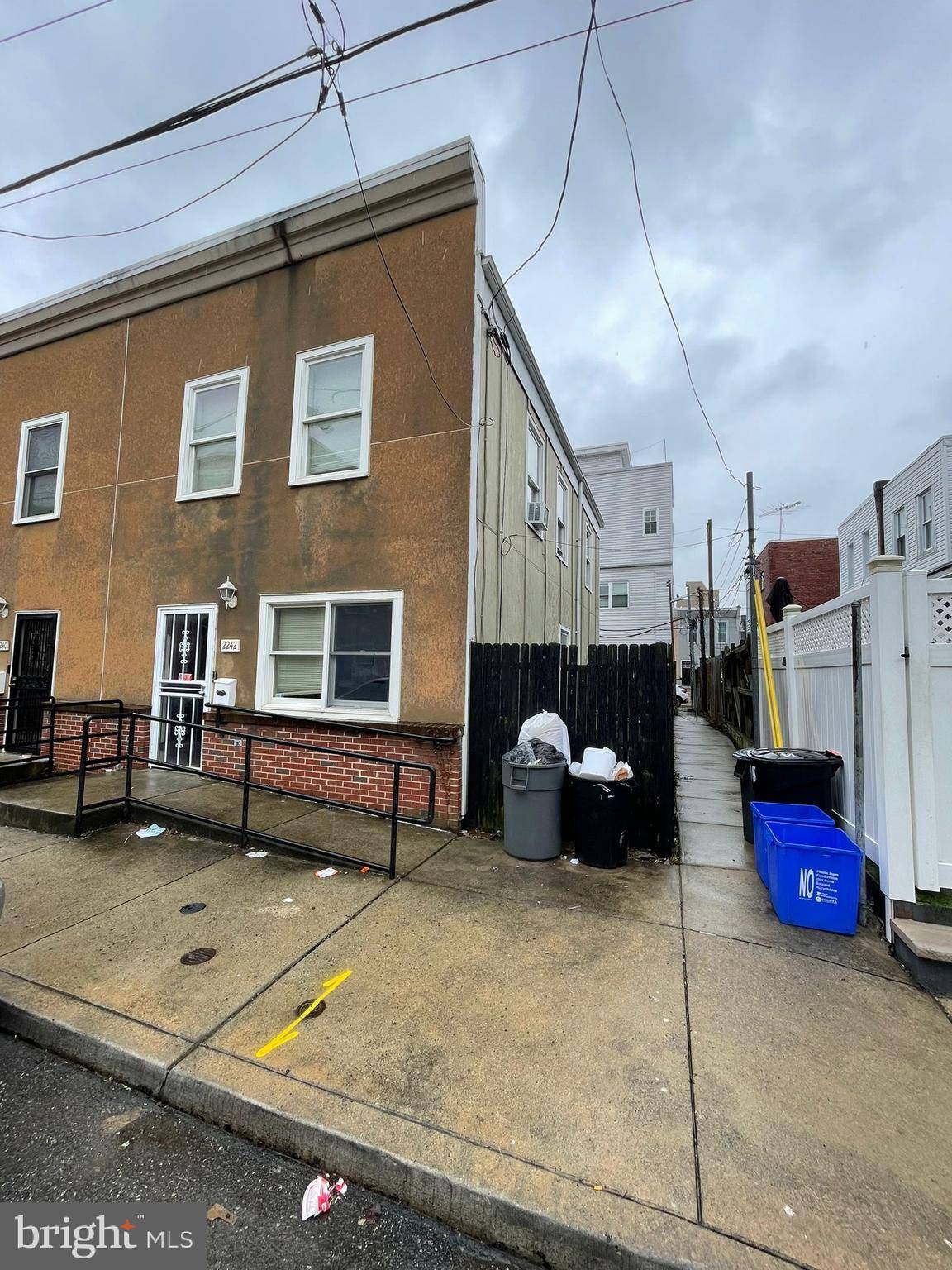 Philadelphia, PA 19146,2242 LATONA ST