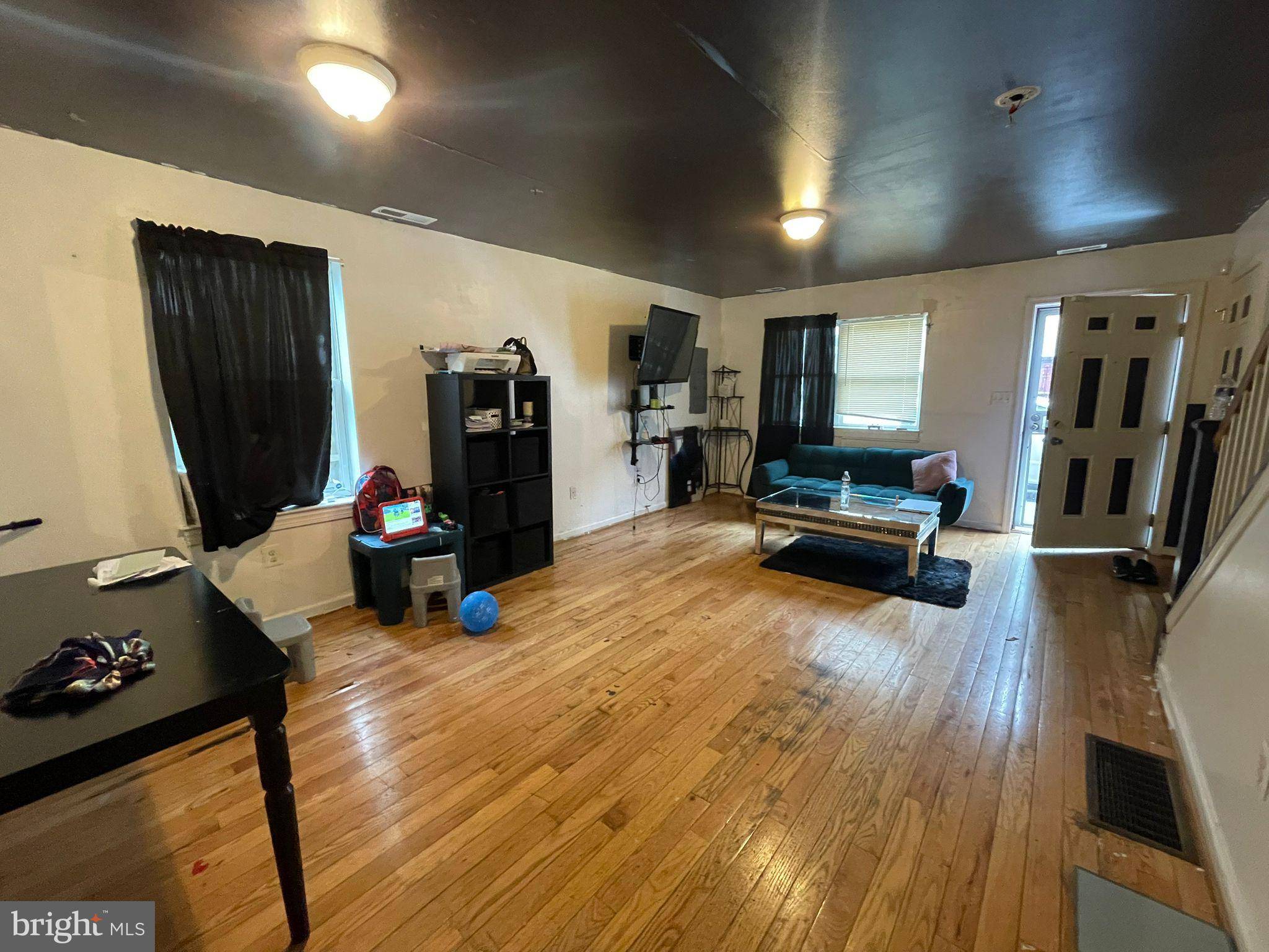 Philadelphia, PA 19146,2242 LATONA ST