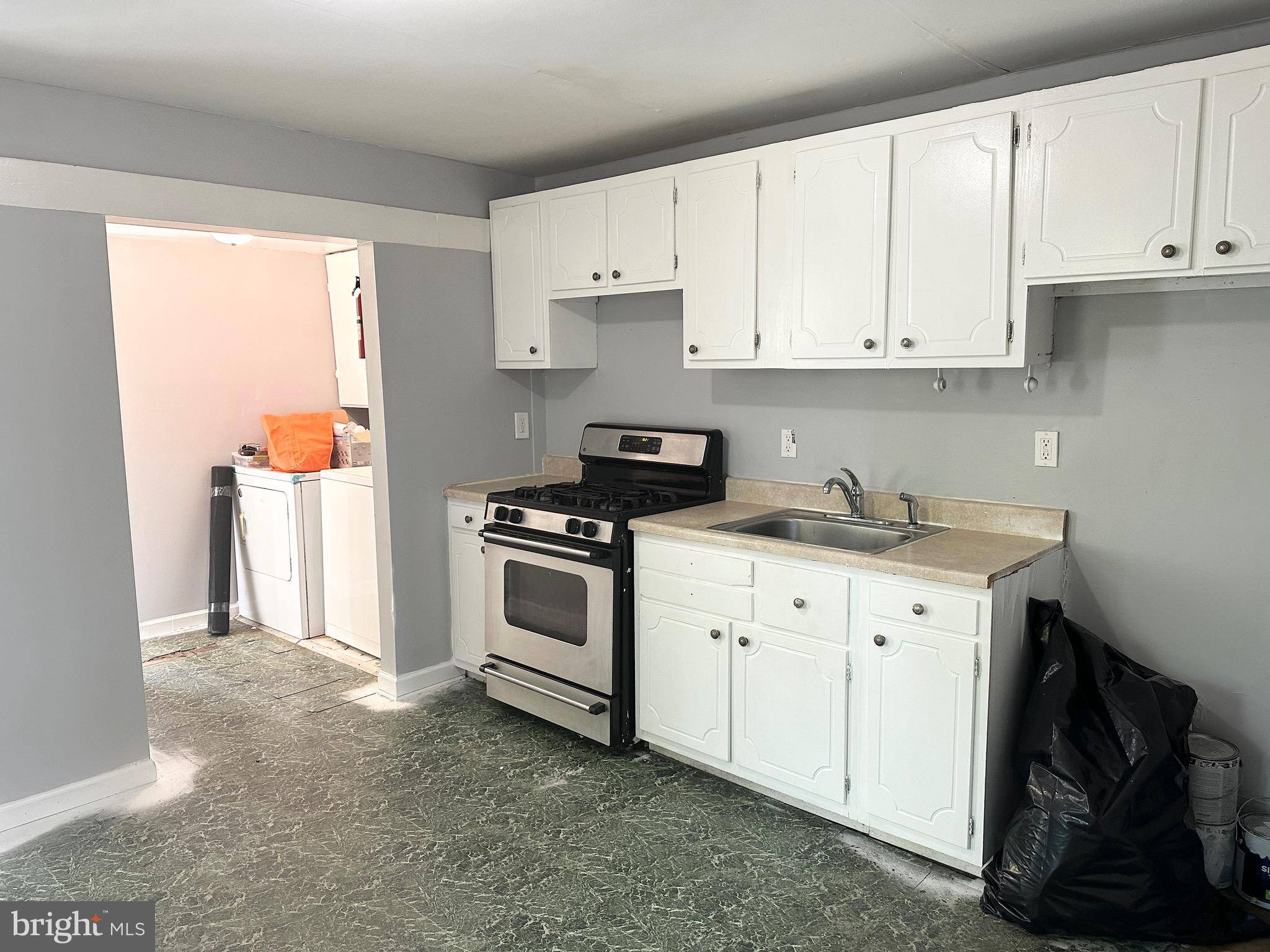 Glassboro, NJ 08028,37 S ACADEMY ST