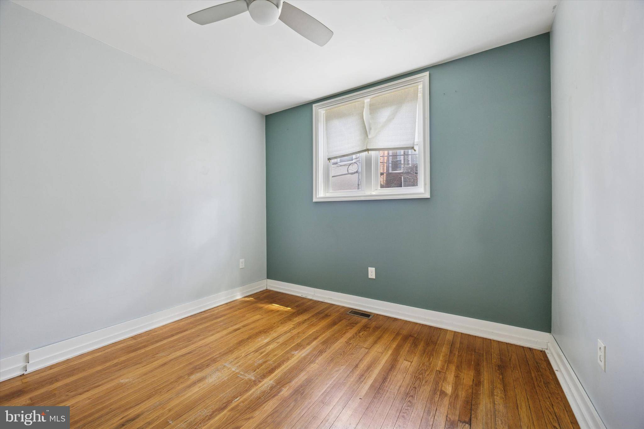 Philadelphia, PA 19145,1937 S 23RD ST