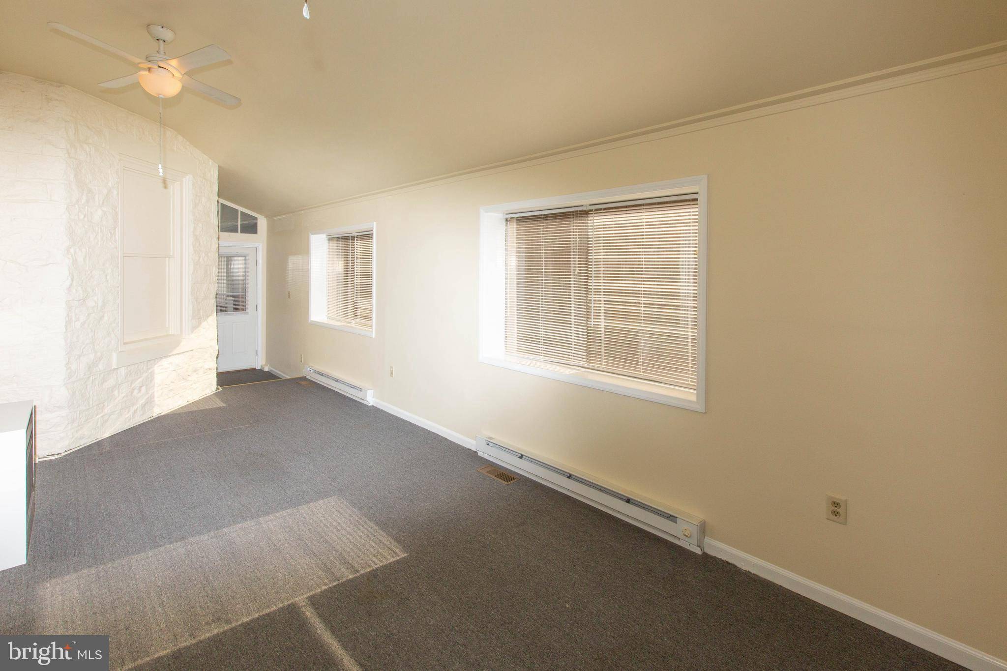 Collegeville, PA 19426,334-1R E MAIN ST