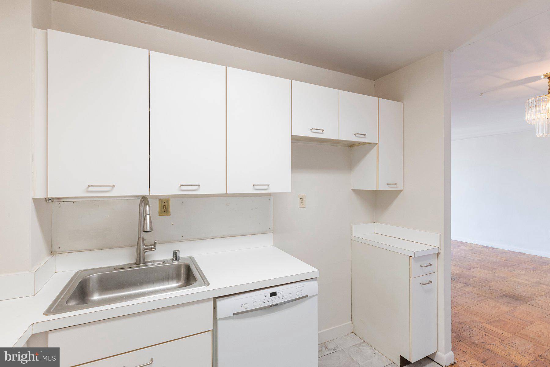 Pikesville, MD 21208,130 SLADE AVE #319