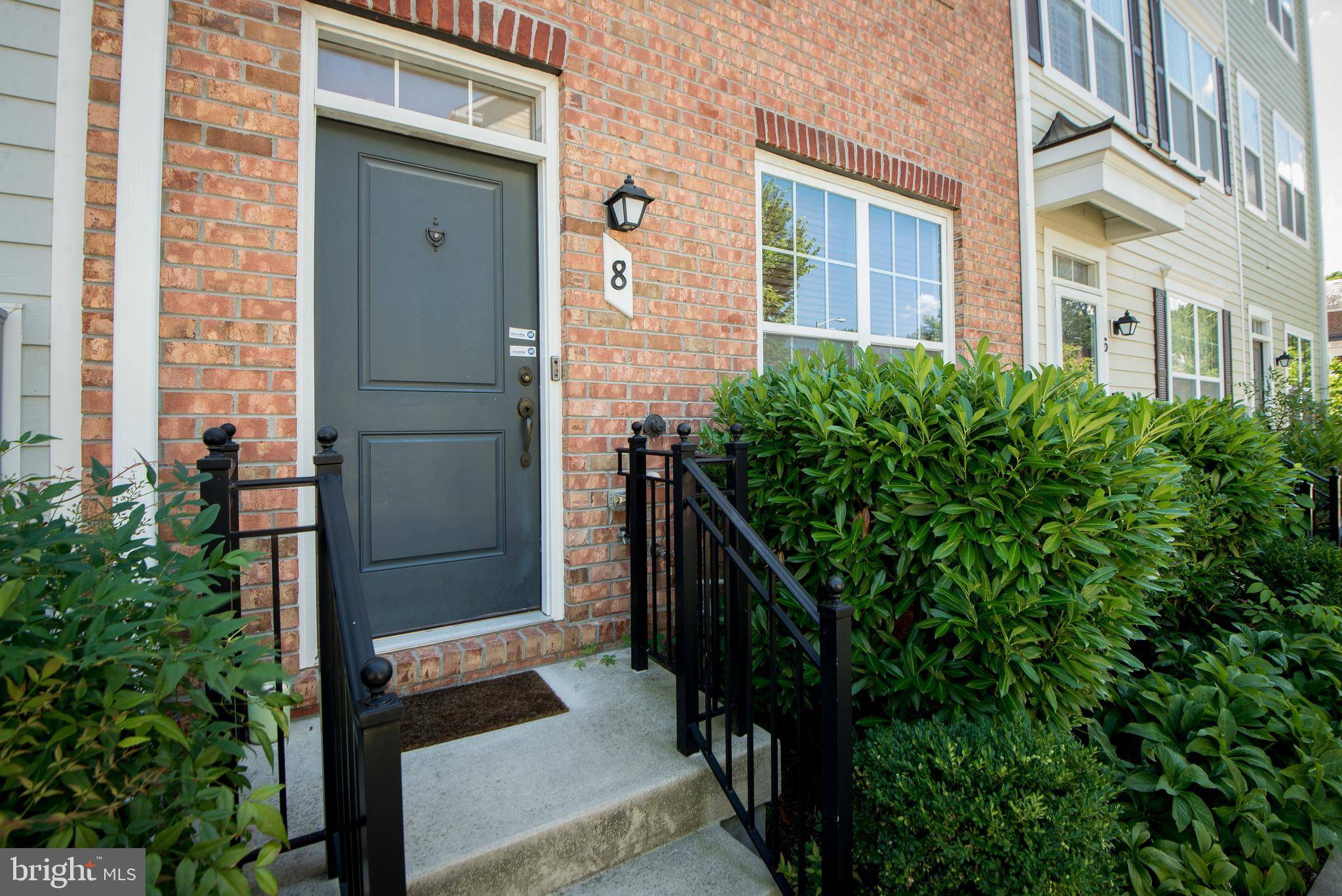 Towson, MD 21286,8 MERIDIAN LN