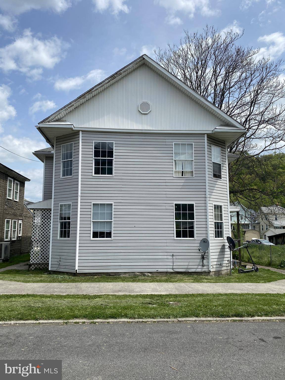 Keyser, WV 26726,171 MOZELLE ST