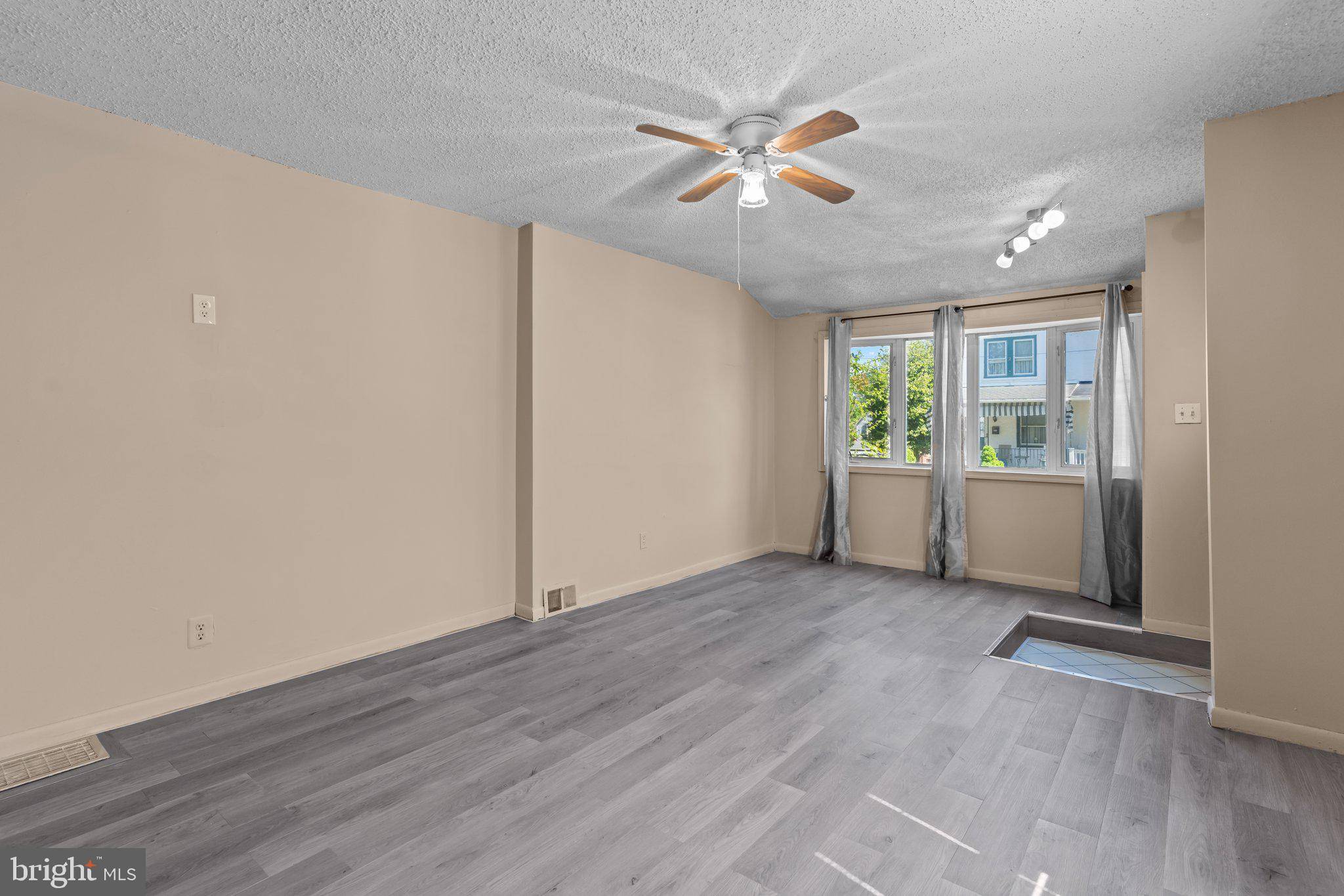 Rockledge, PA 19046,129 BLAKE AVE