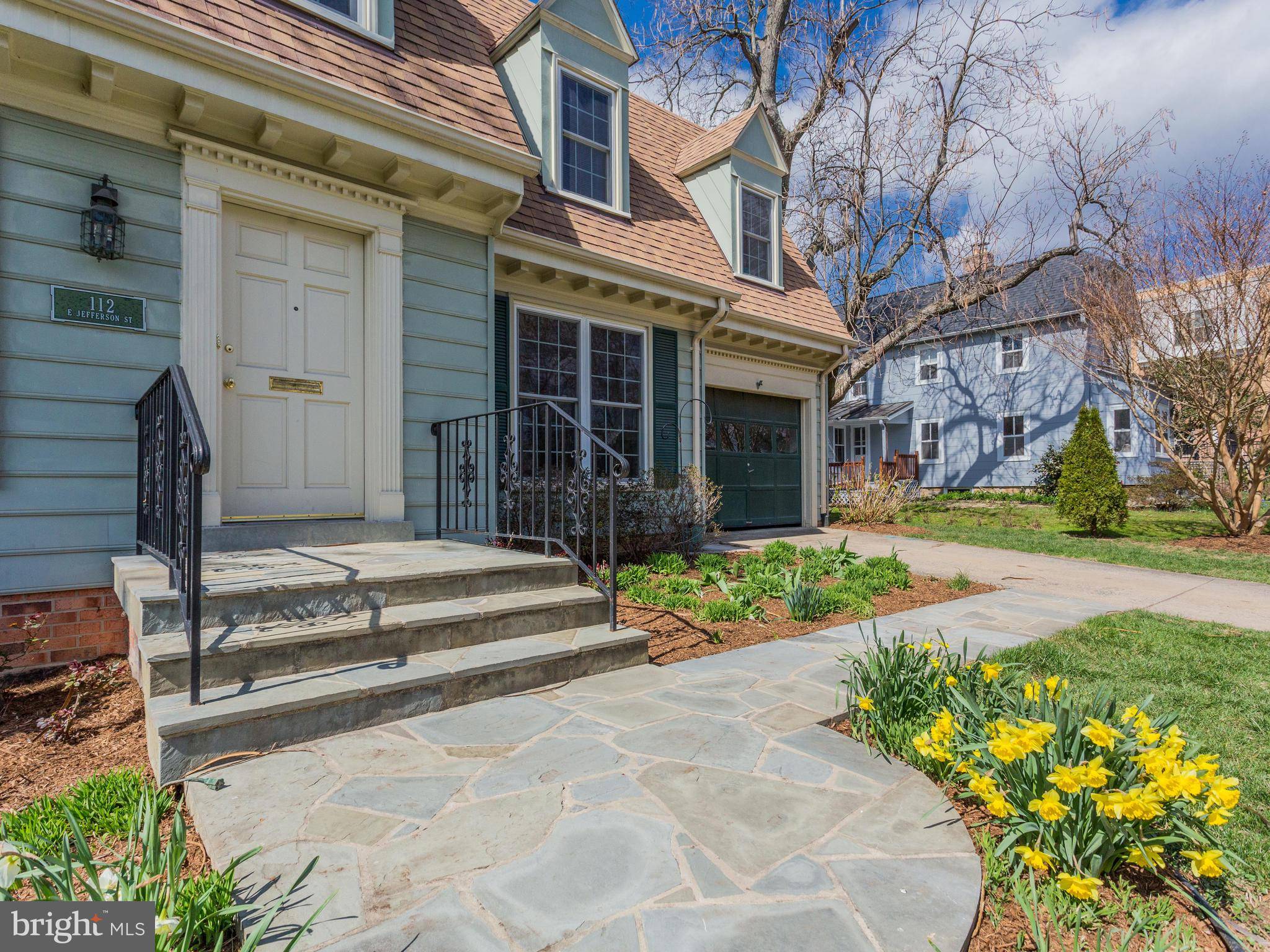 Falls Church, VA 22046,112 E JEFFERSON ST E