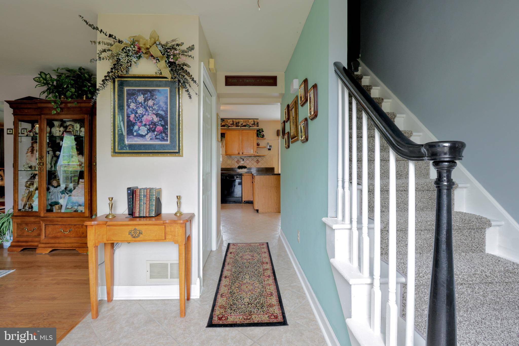 Robbinsville, NJ 08691,216 IVANHOE DR