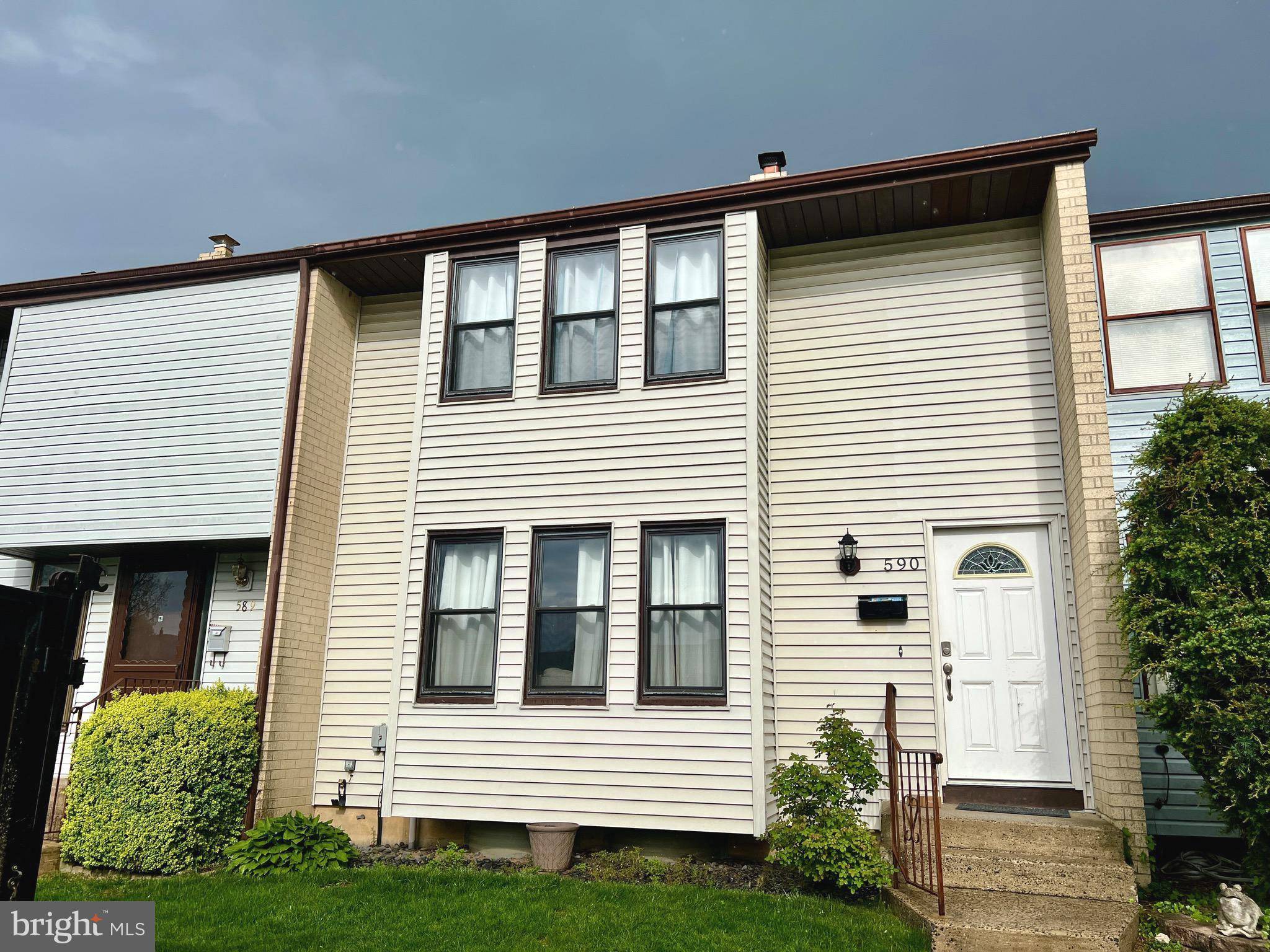 East Windsor, NJ 08520,590 GREENWICH CT
