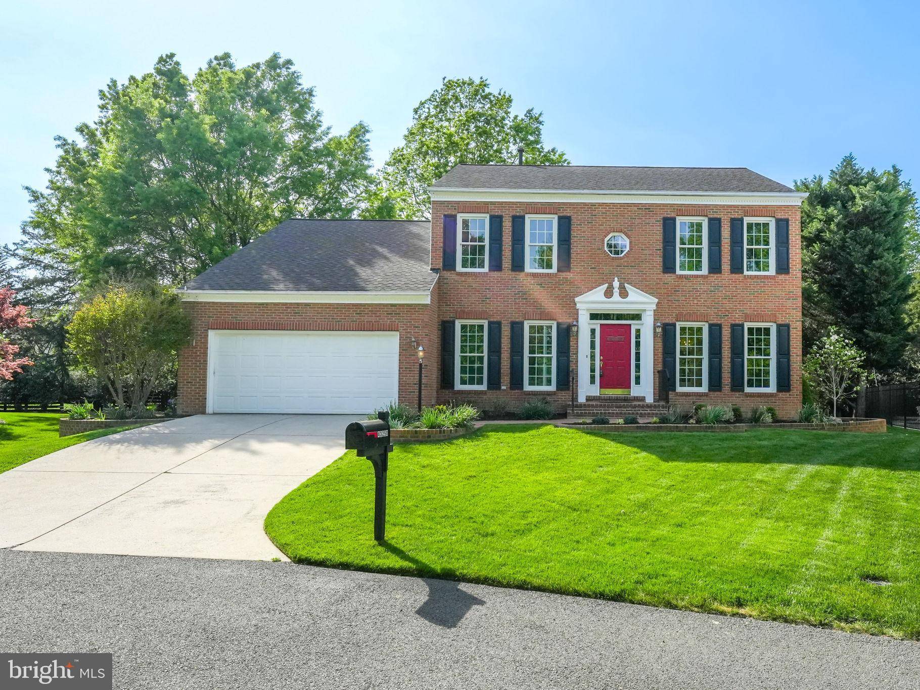 Chantilly, VA 20152,43250 MENEMSHA LN