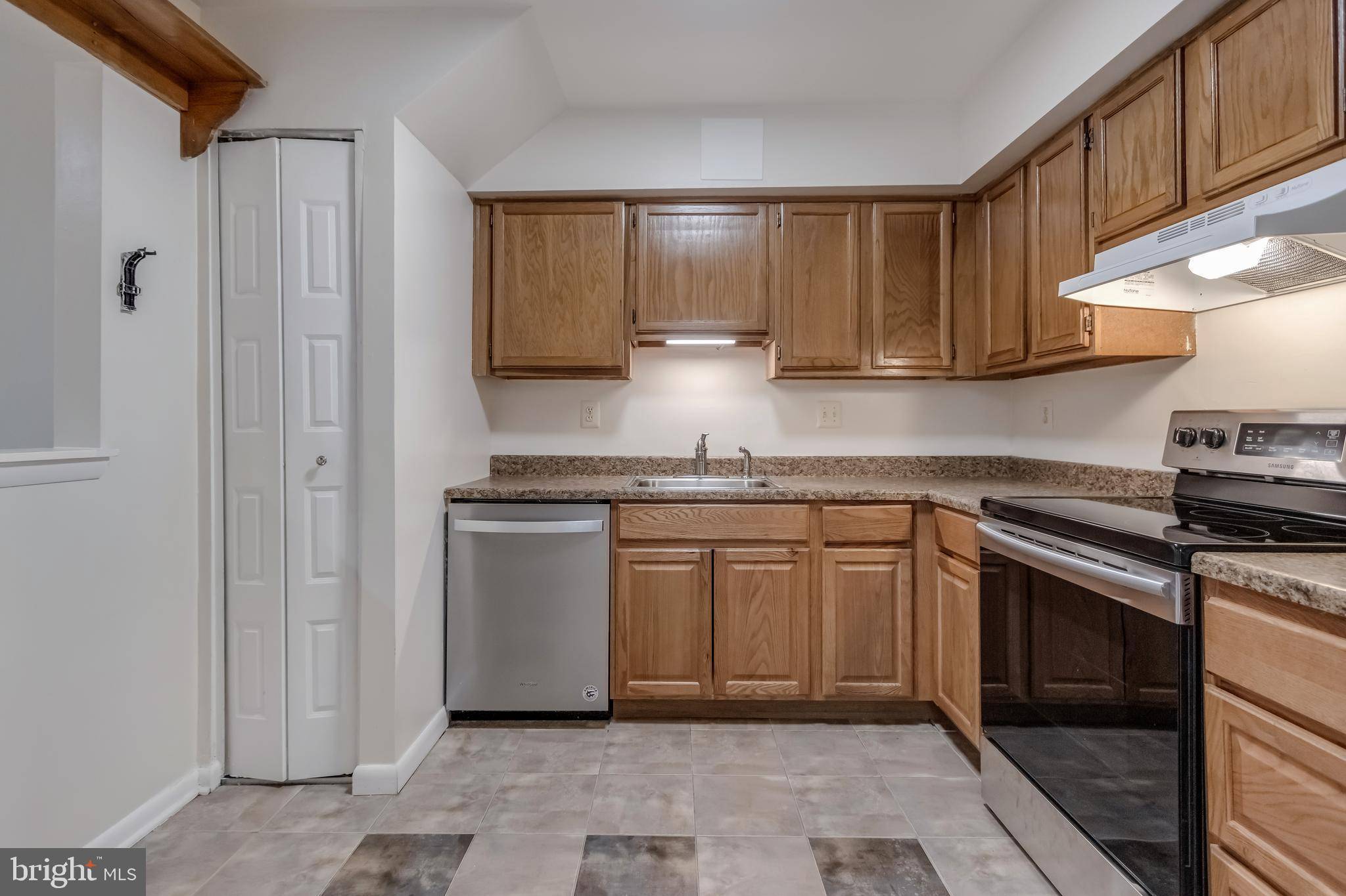 Germantown, MD 20876,11409 FRUITWOOD WAY #163