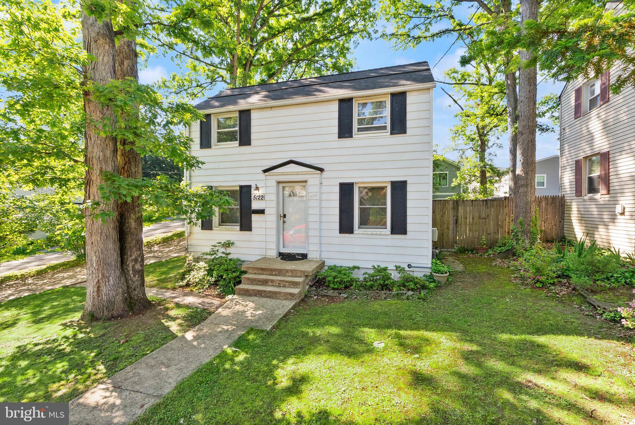 Arlington, VA 22204,5122 11TH RD S