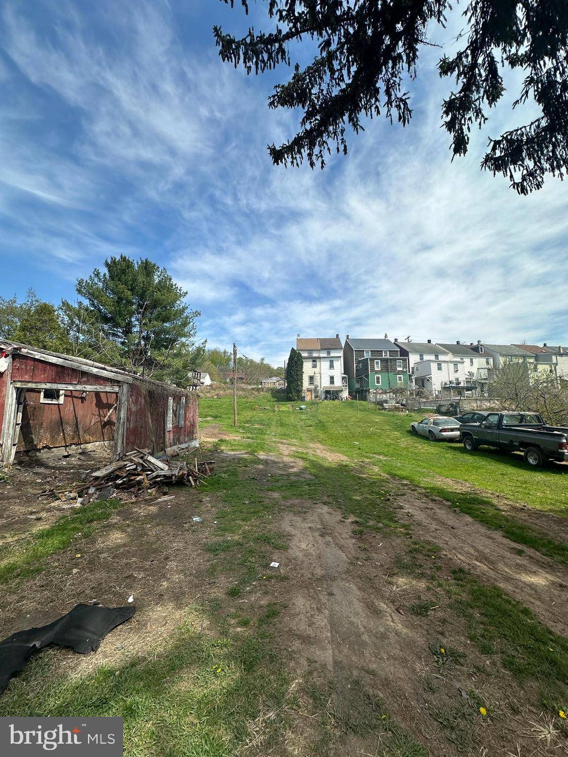 New Philadelphia, PA 17959,247 VALLEY ST