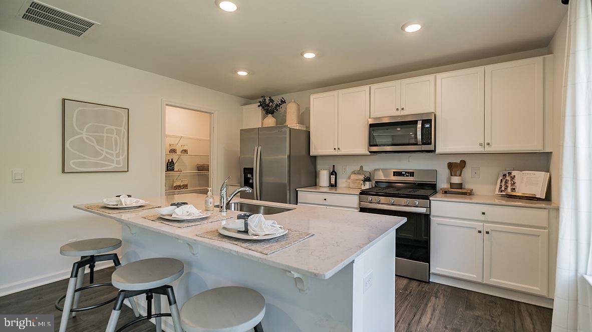 Egg Harbor Township, NJ 08234,19 DEL RAY RD