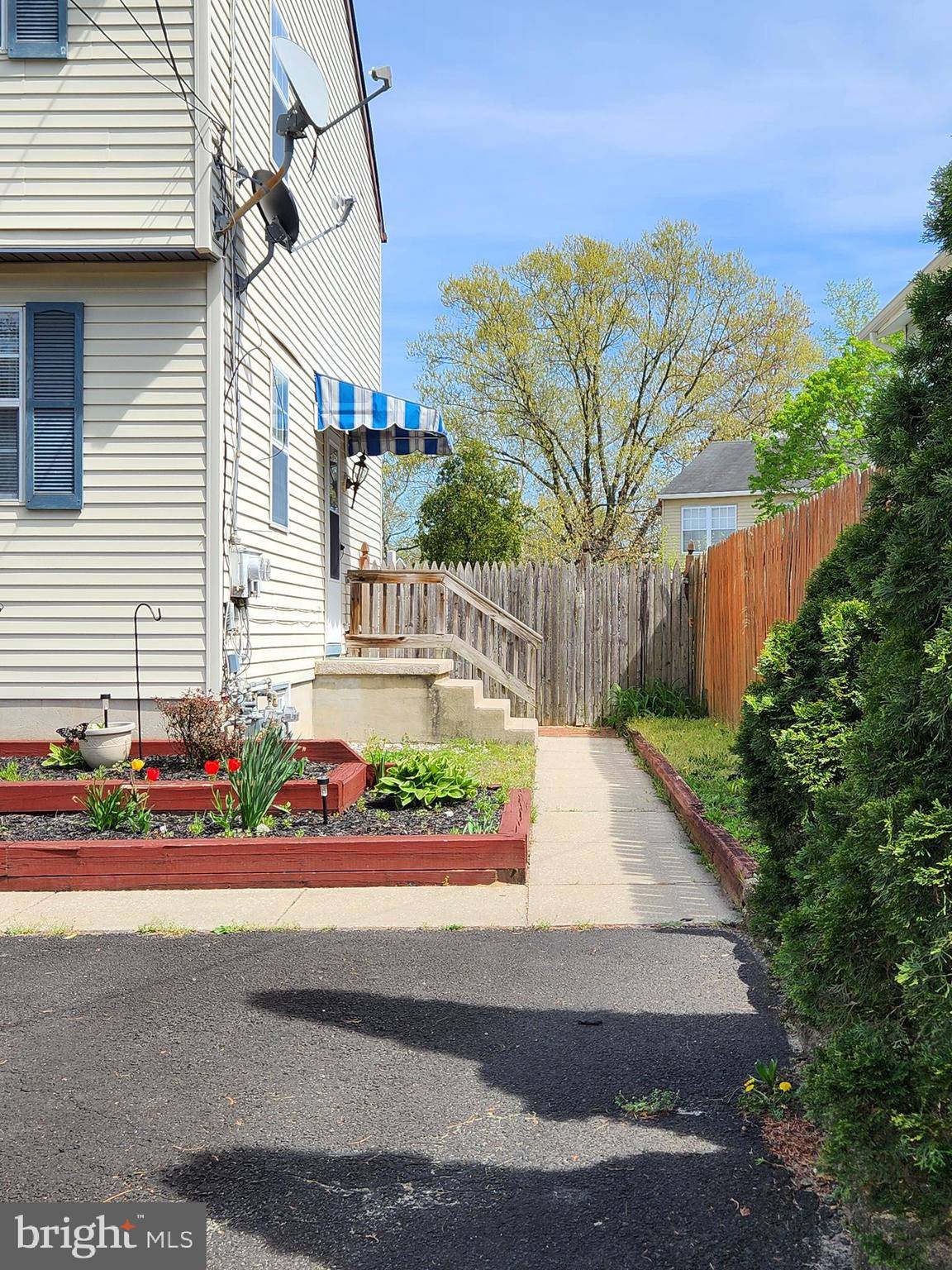Blackwood, NJ 08012,1205 B E ATLANTIC AVE