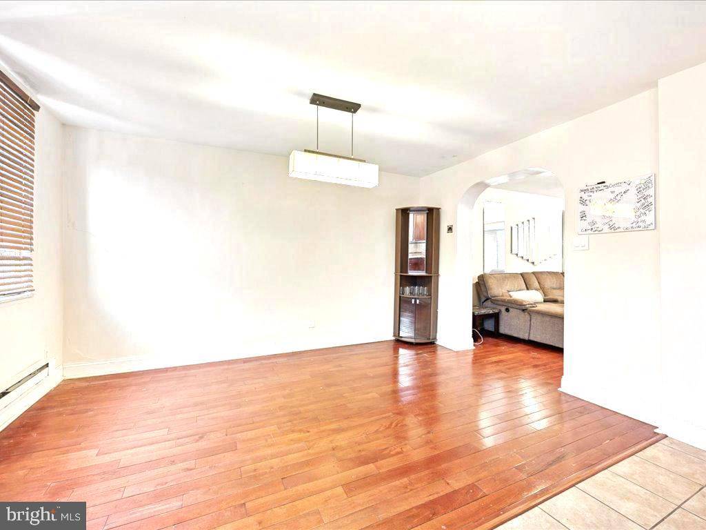 Upper Darby, PA 19082,7251 BRADFORD RD