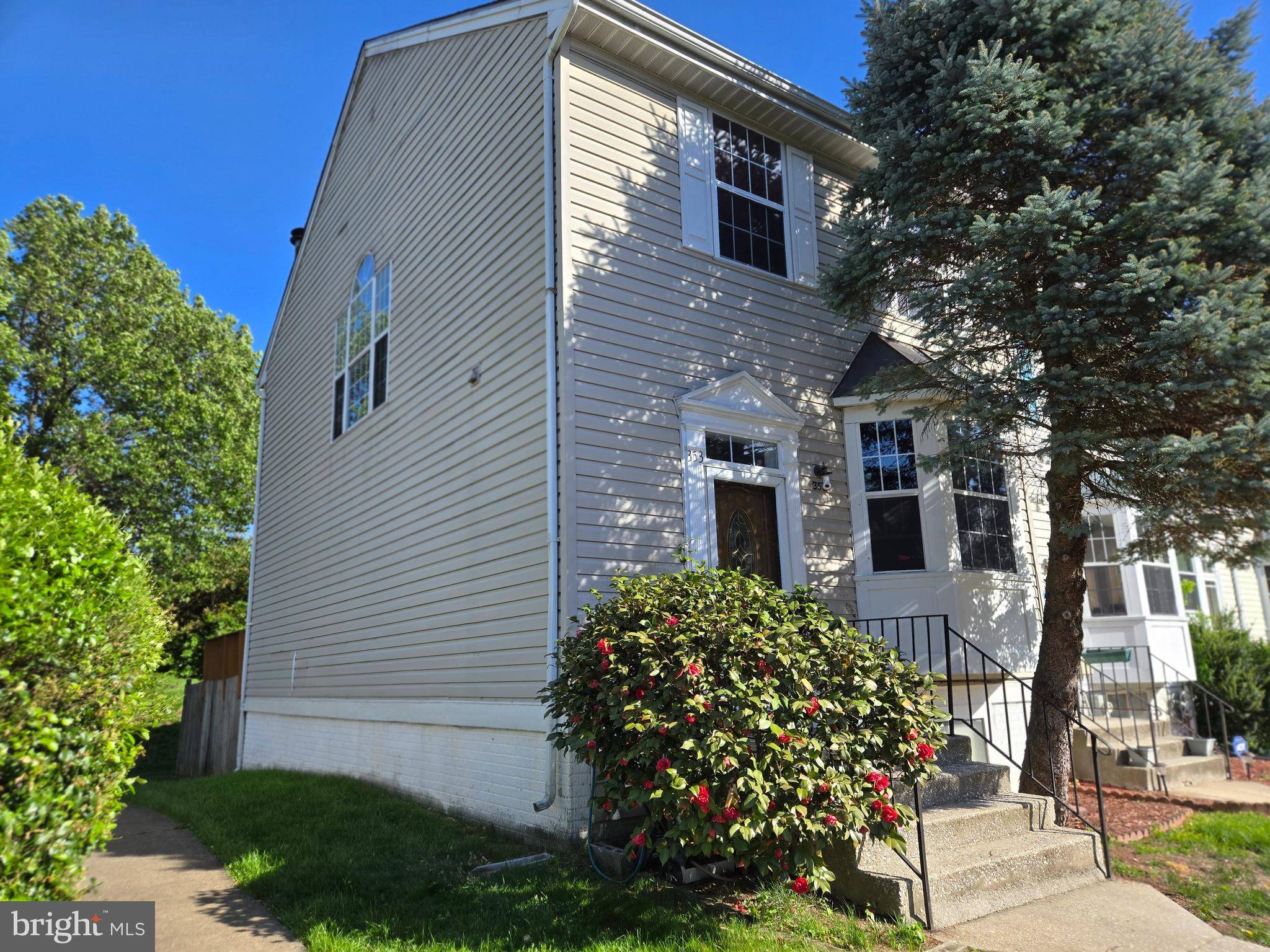 Glen Burnie, MD 21061,353 LINDERA CT
