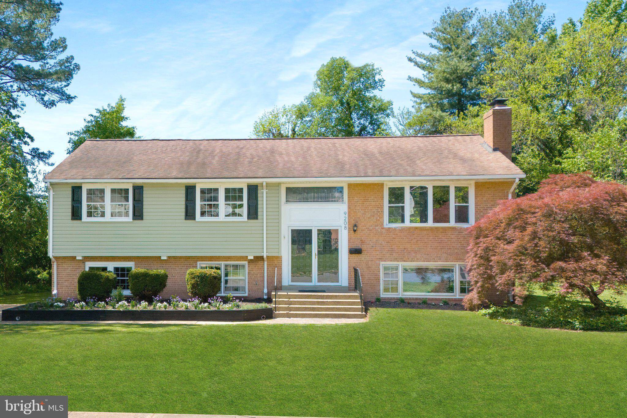 Manassas, VA 20110,9208 PEABODY ST