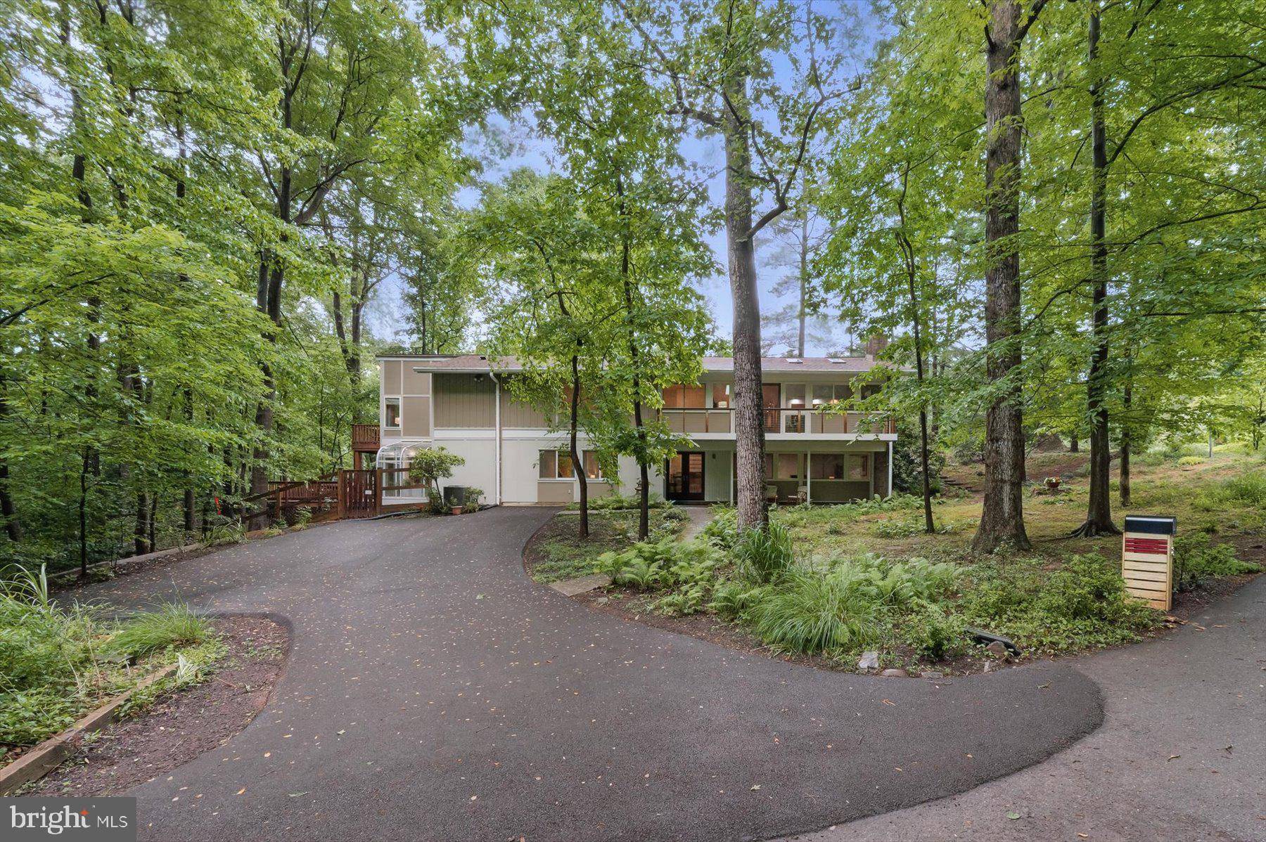 Bethesda, MD 20817,8 PARK OVERLOOK CT
