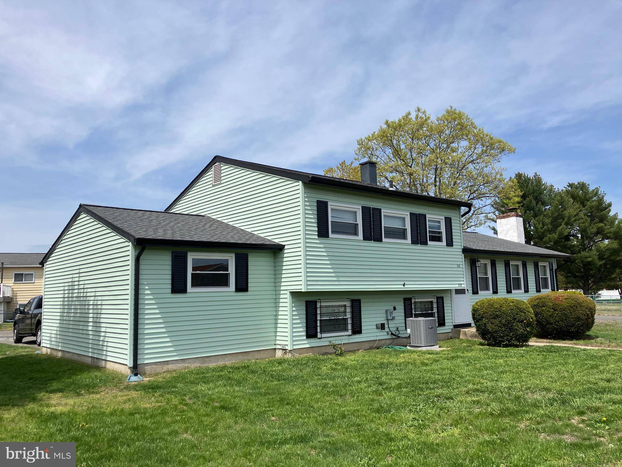 Pemberton, NJ 08068,233 PRINCETON AVE
