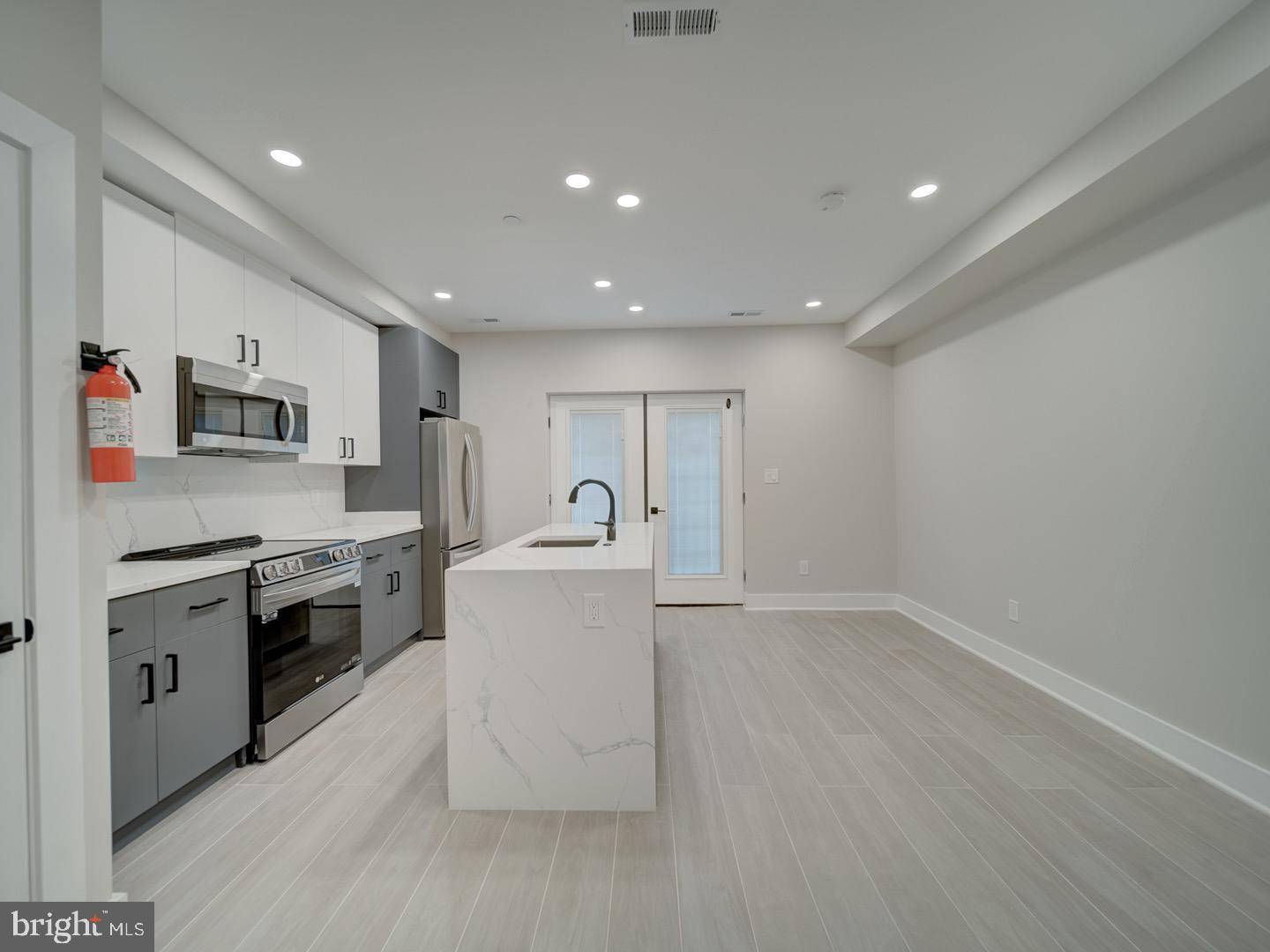 Washington, DC 20002,1004 18TH ST NE #2
