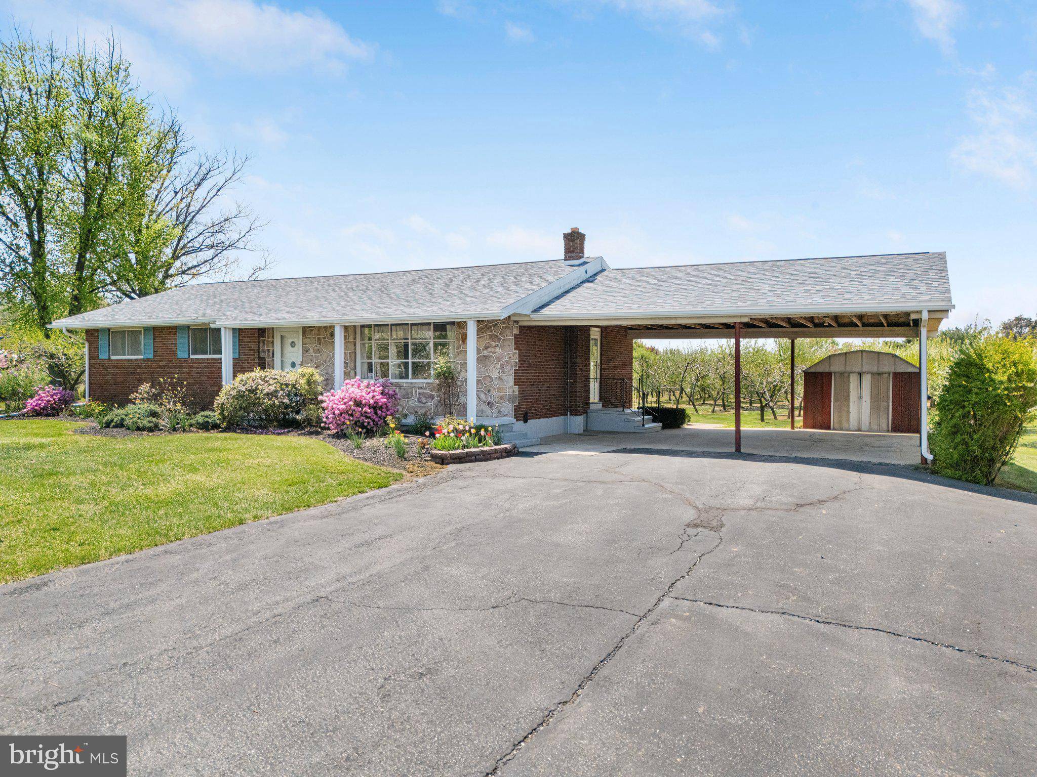 Reading, PA 19605,304 SNYDER RD