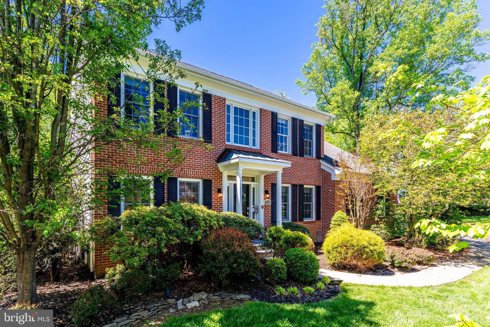 Great Falls, VA 22066,858 CONSTELLATION DR
