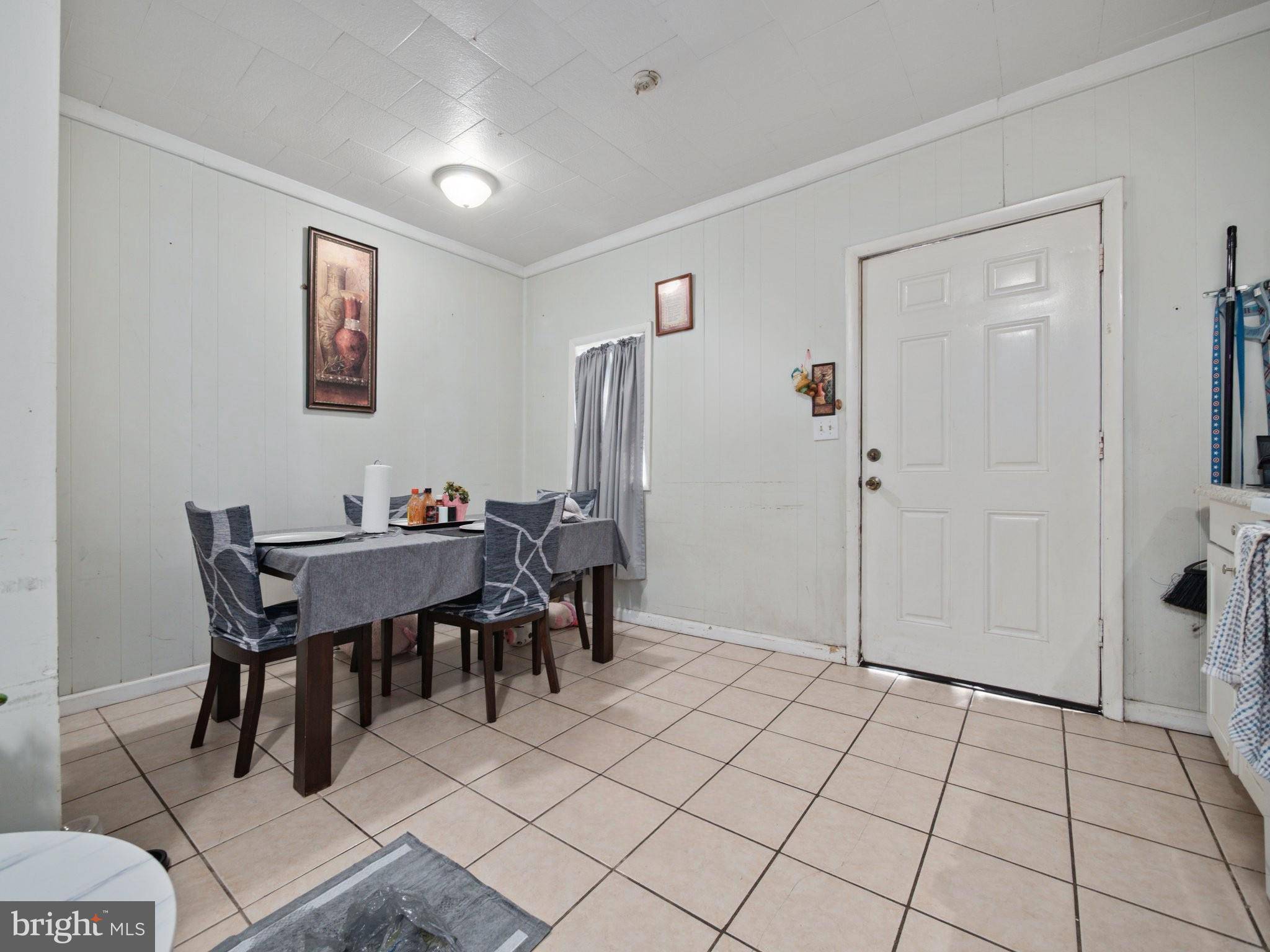Scranton, PA 18509,848 CAPOUSE AVE