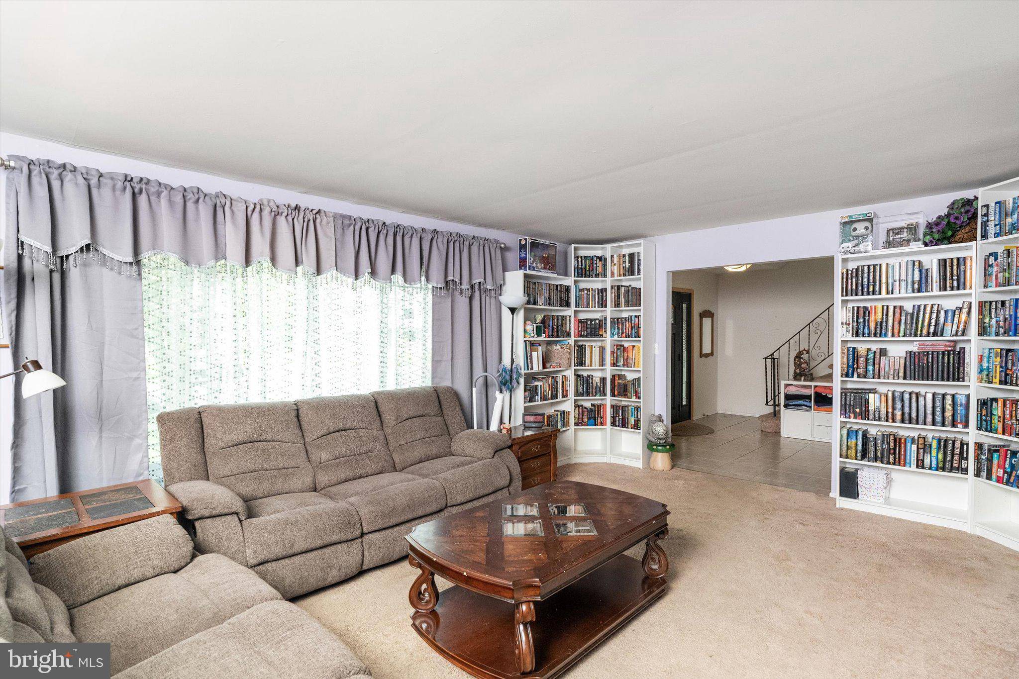 Hamilton, NJ 08619,411 FLOCK RD