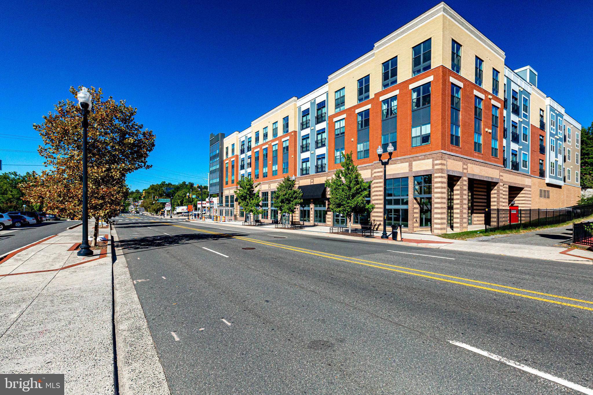 Arlington, VA 22204,989 S BUCHANAN ST #221