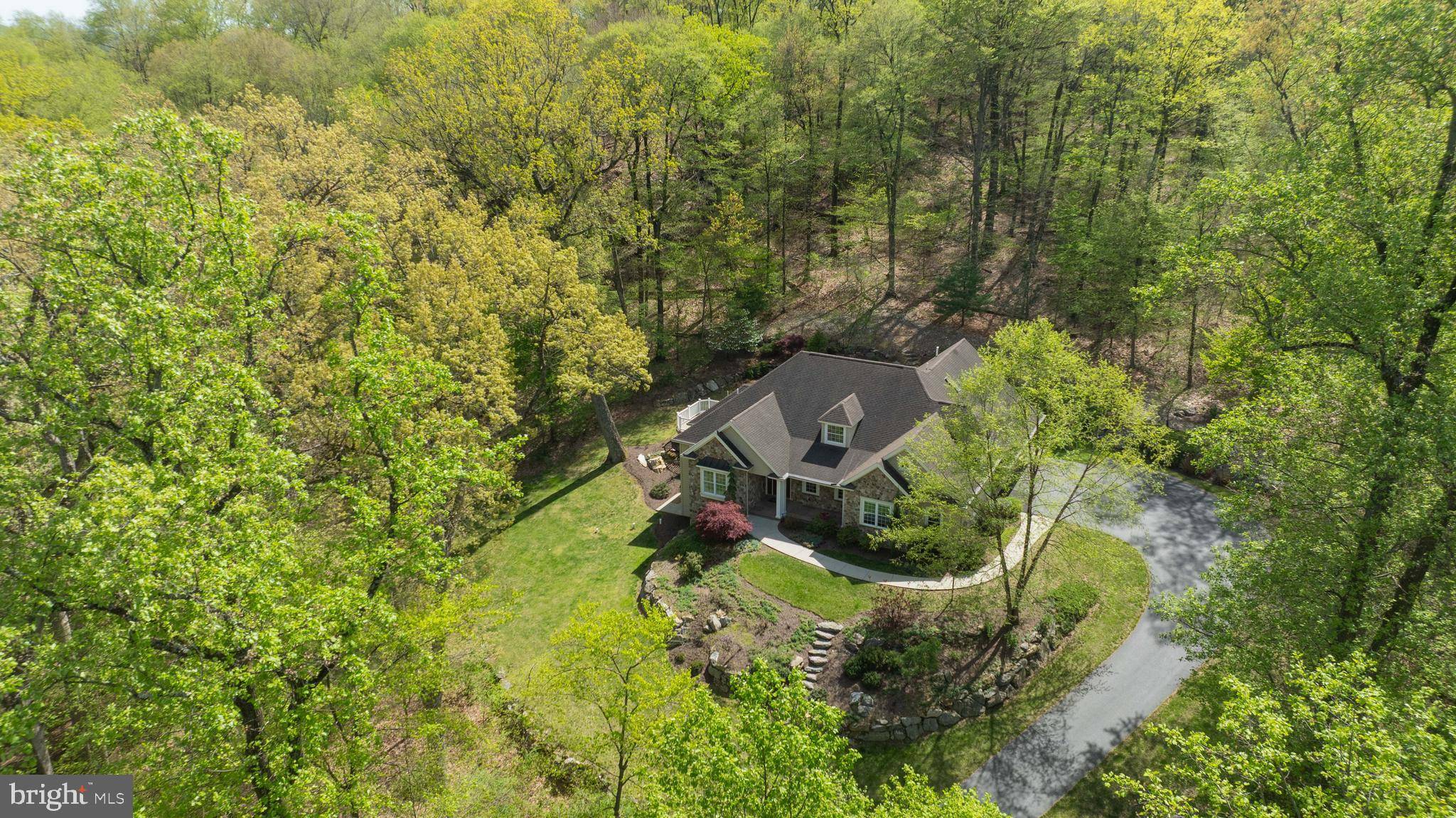 Wernersville, PA 19565,1 STONE POND LN