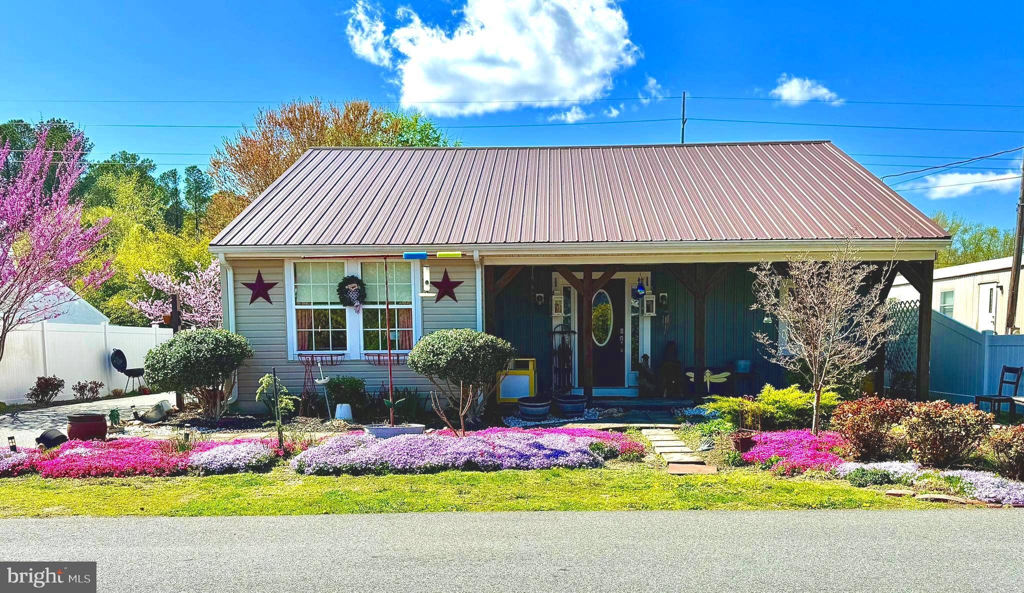 Greenwood, DE 19950,212 TATMAN ST