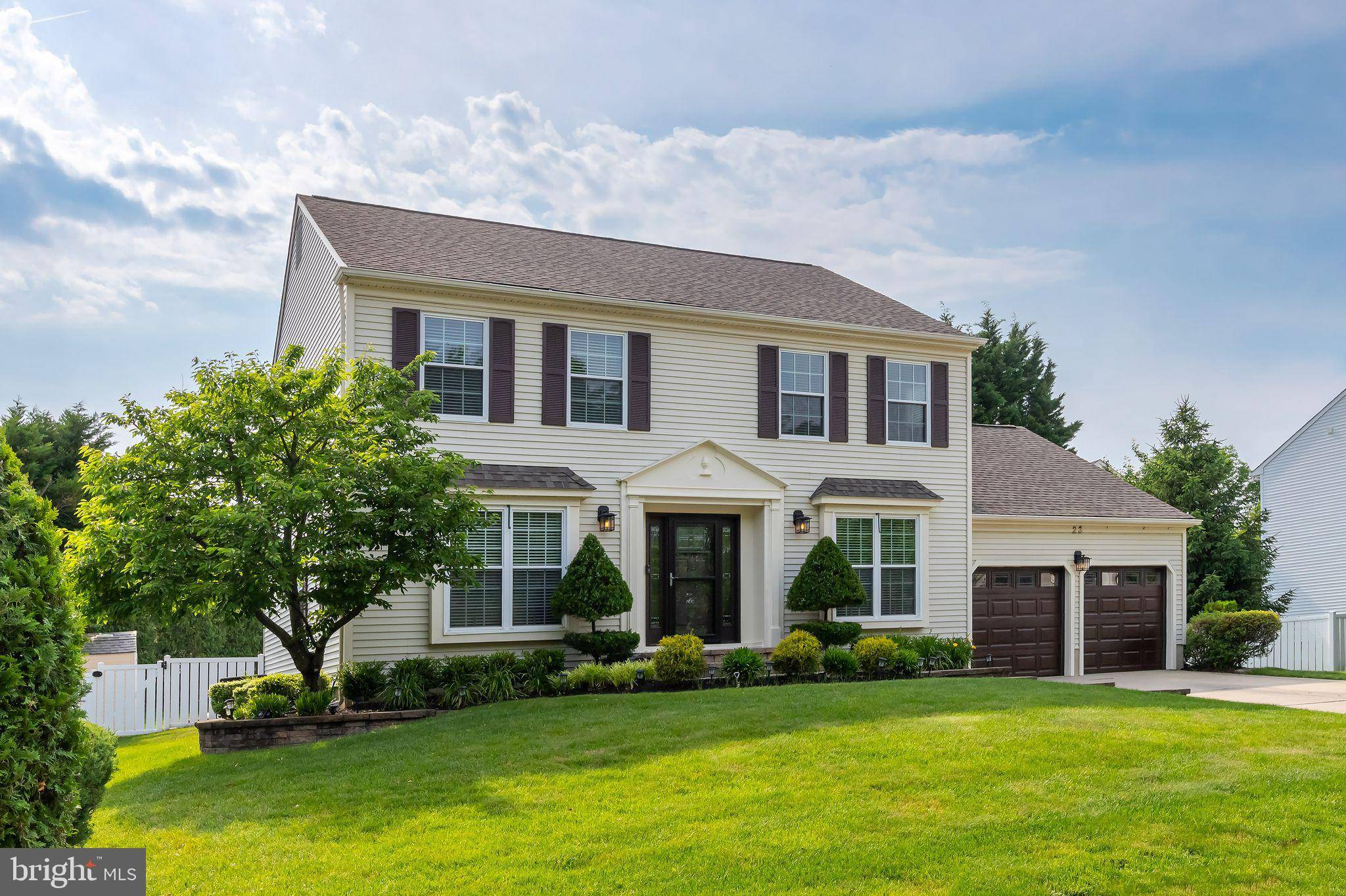 Marlton, NJ 08053,23 COUNTRY SQUIRE LN