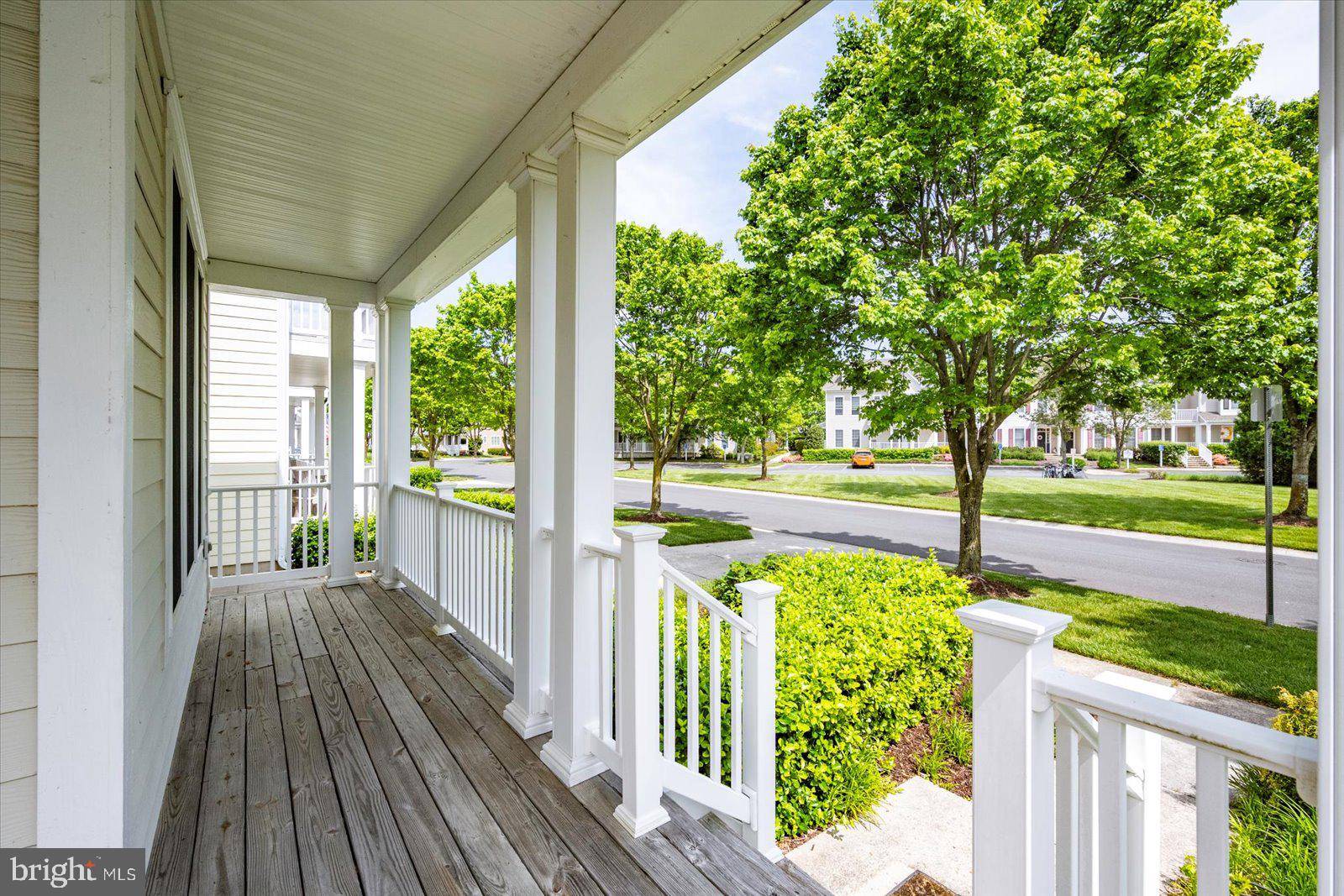 Ocean View, DE 19970,211 OCTOBER GLORY AVE