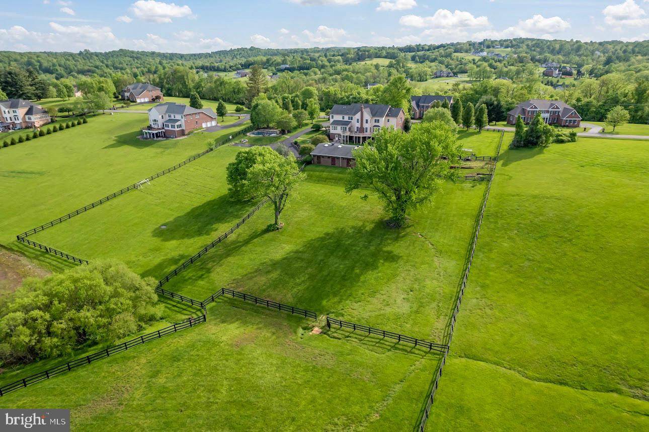 Leesburg, VA 20175,41113 CANONGATE DR