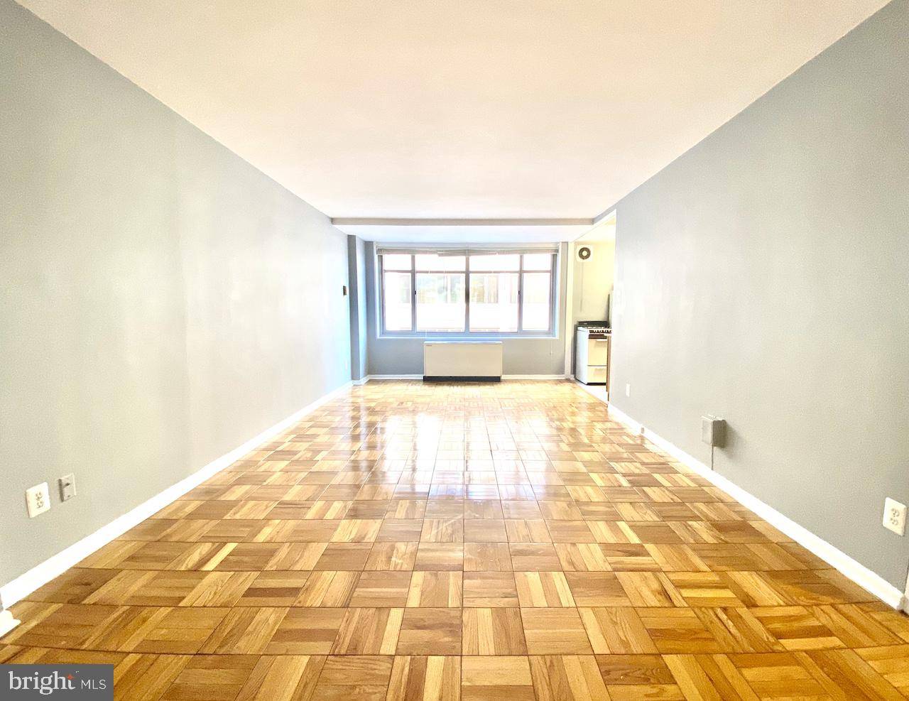 Washington, DC 20037,940 25TH ST NW #404-S