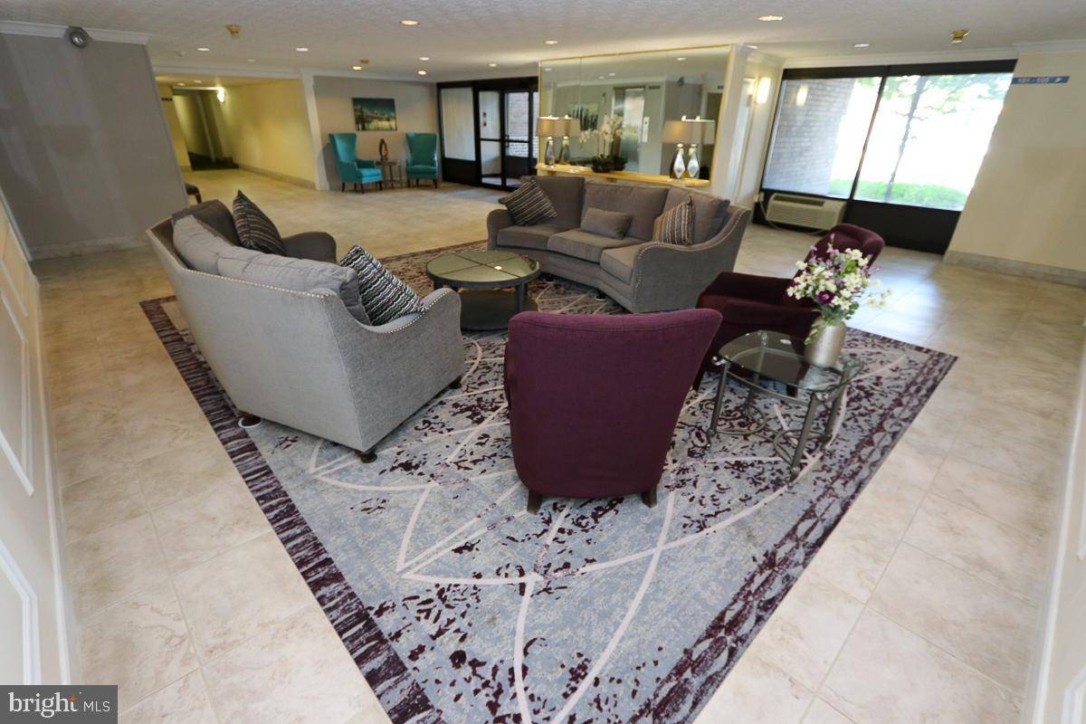 Jenkintown, PA 19046,1610 THE FAIRWAY #105W