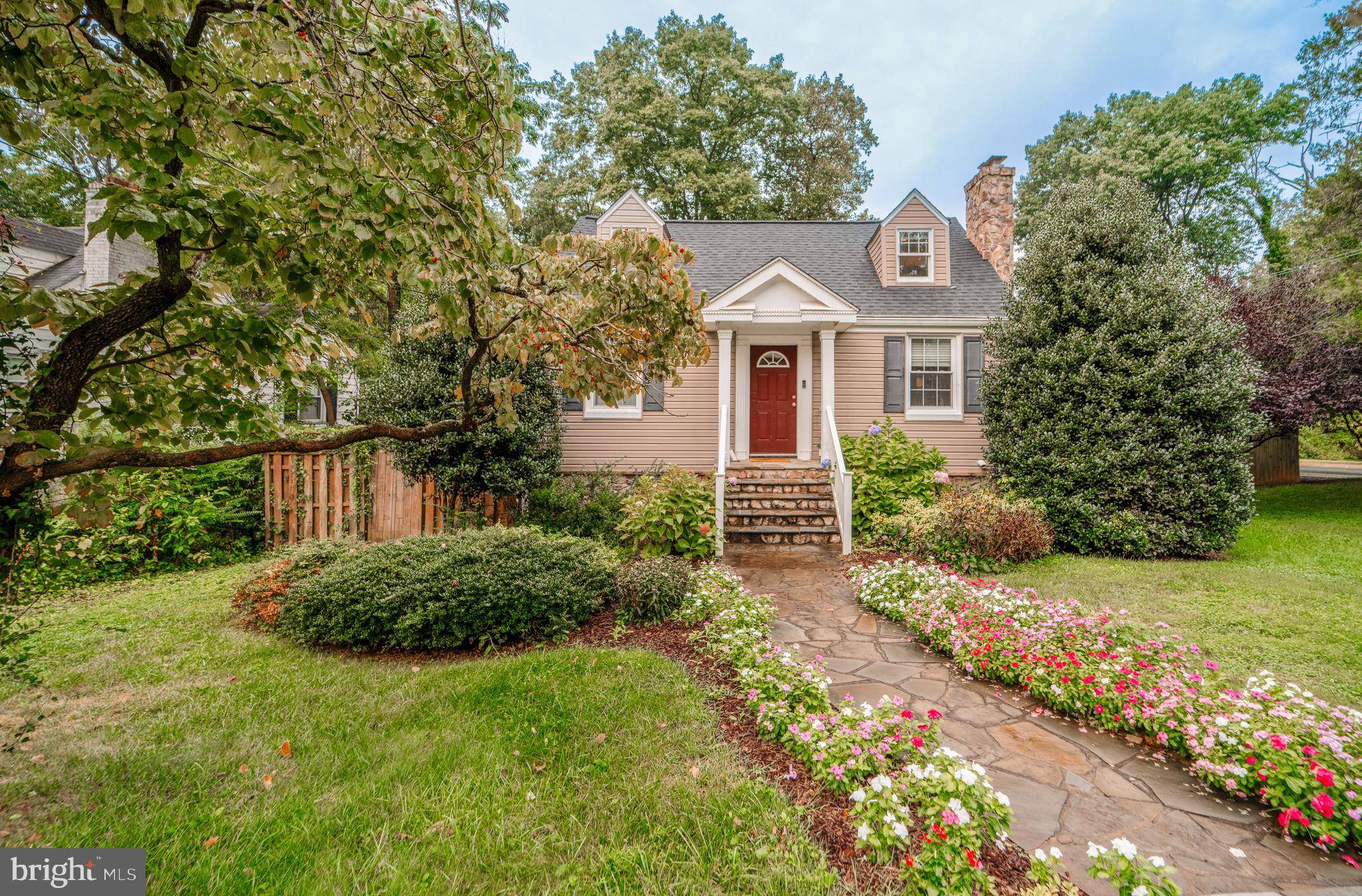 Falls Church, VA 22042,2900 MONROE PL