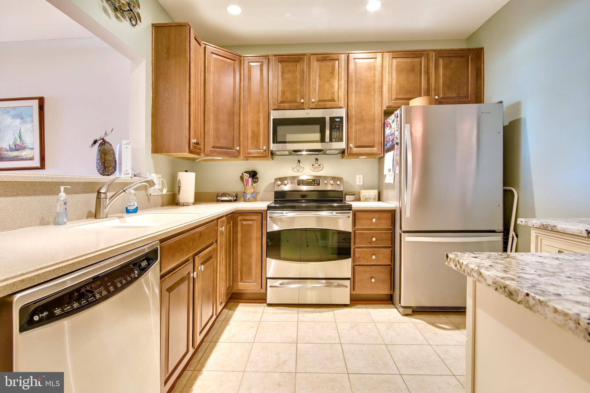 Odenton, MD 21113,8609 WINTERGREEN CT #408
