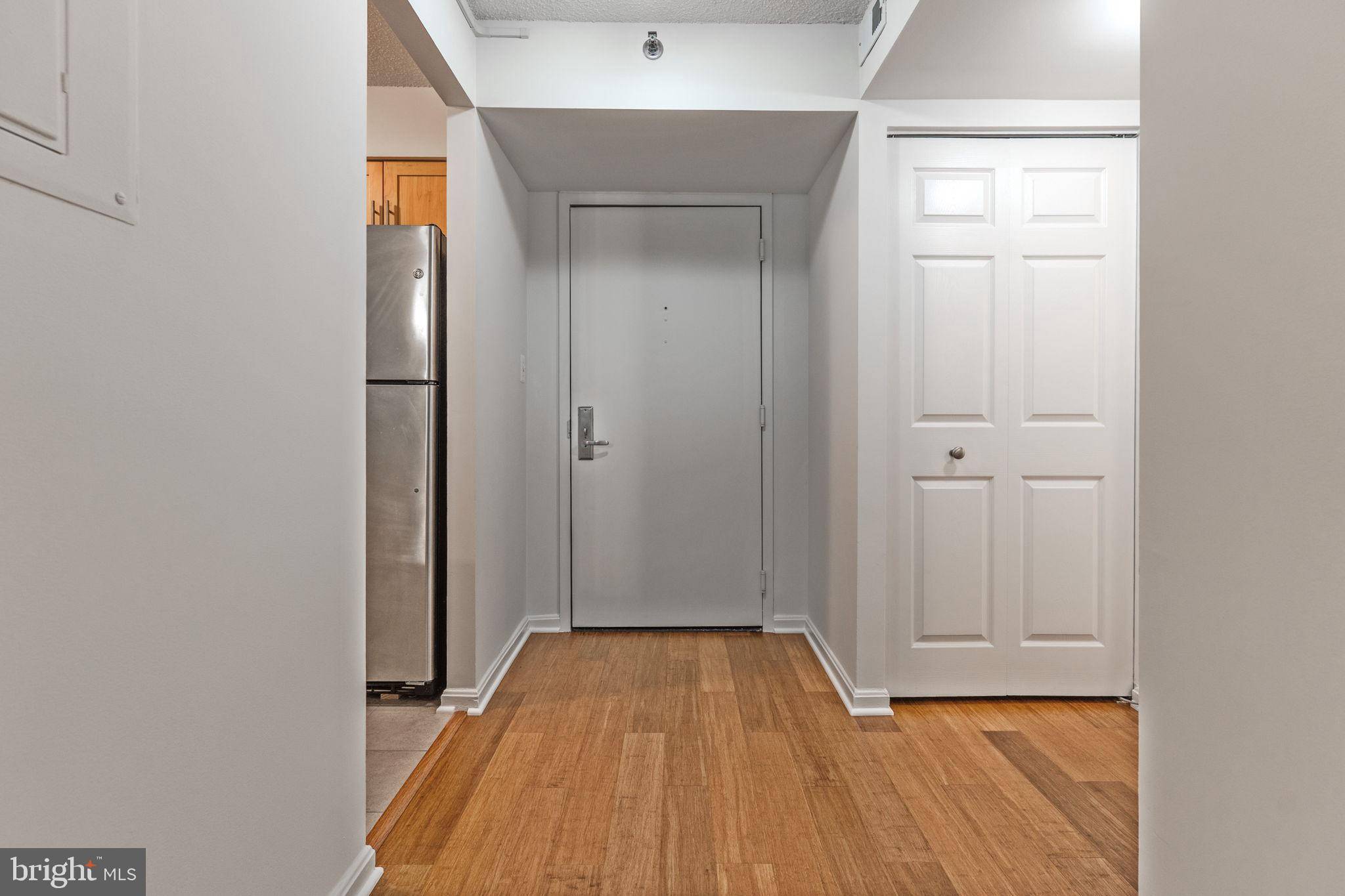 North Bethesda, MD 20852,10101 GROSVENOR #L03