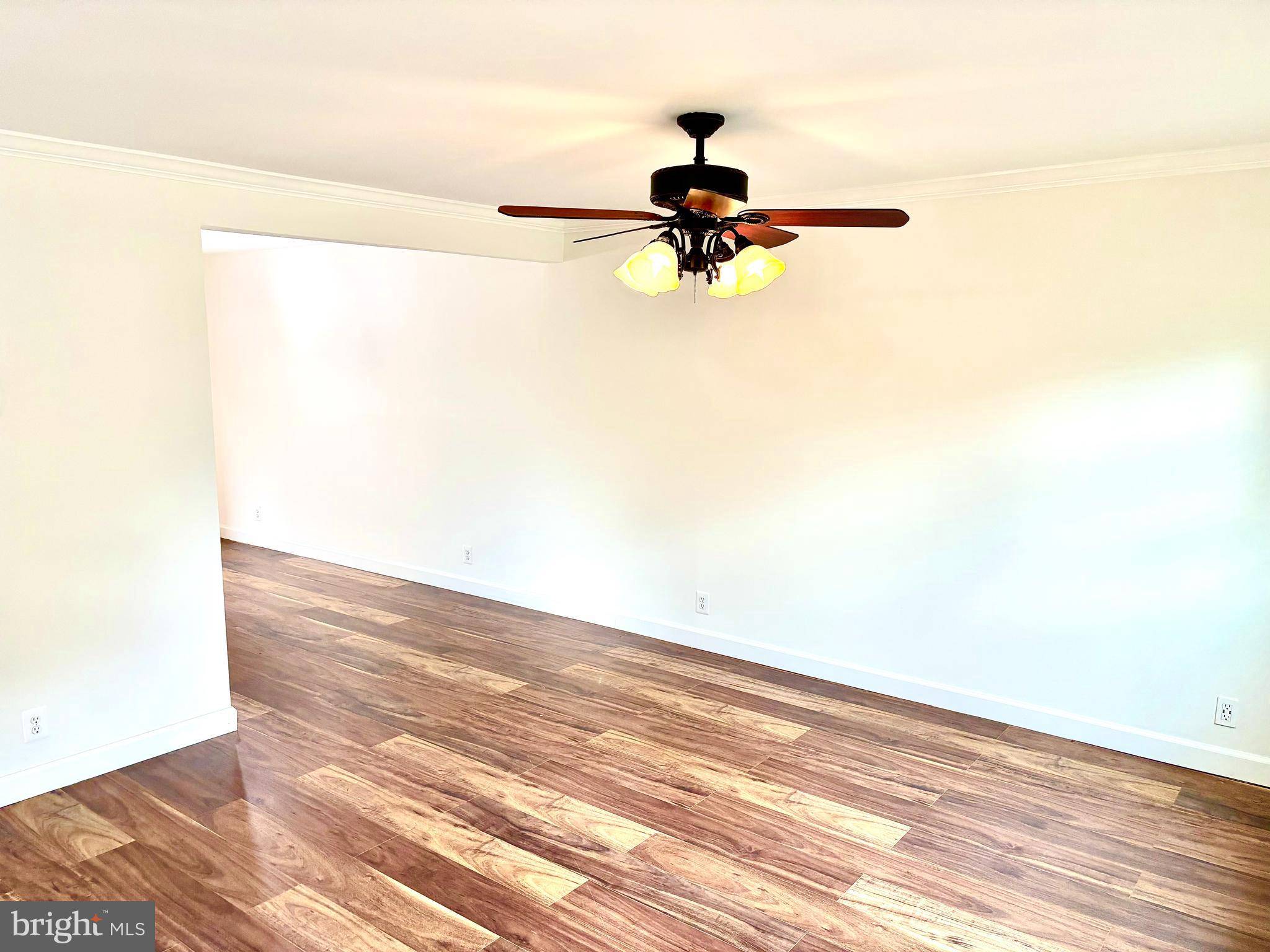 Sterling, VA 20164,402 E FURMAN DR E #278