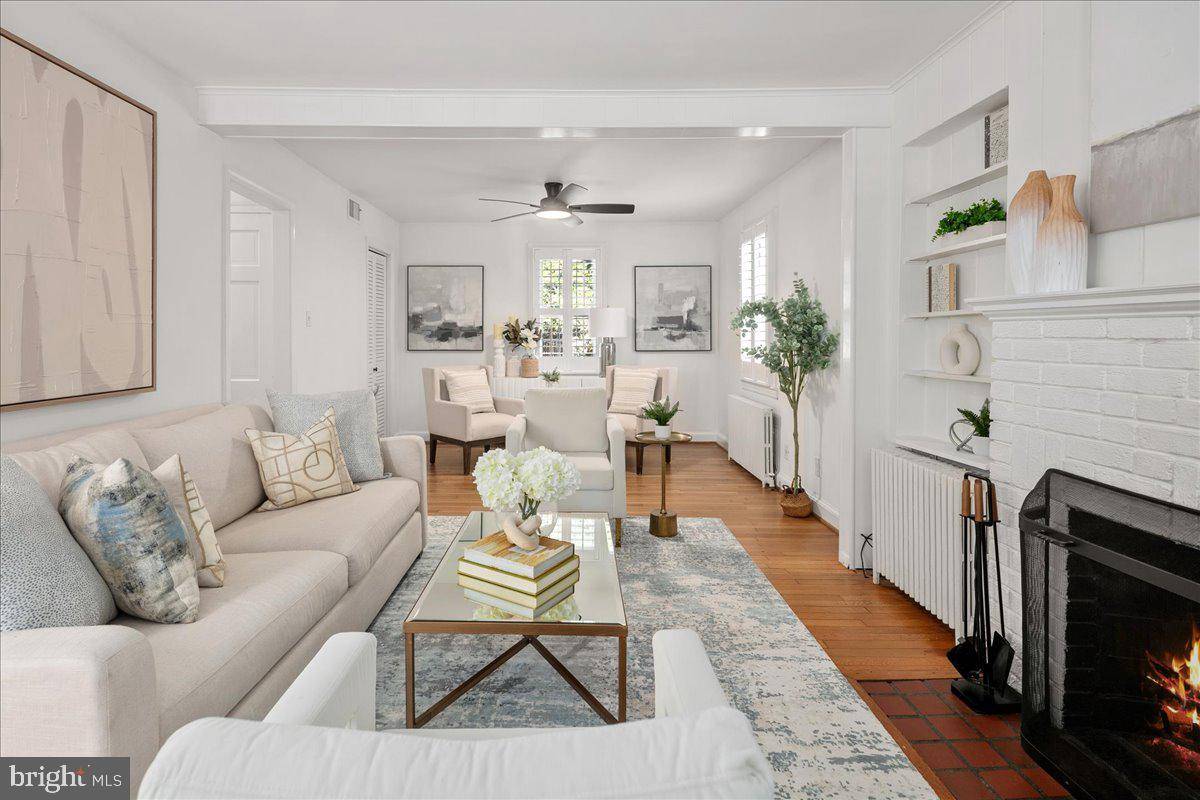 Arlington, VA 22207,4723 24TH RD N
