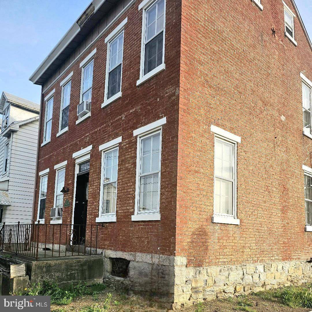 Temple, PA 19560,5036 LEESPORT AVE