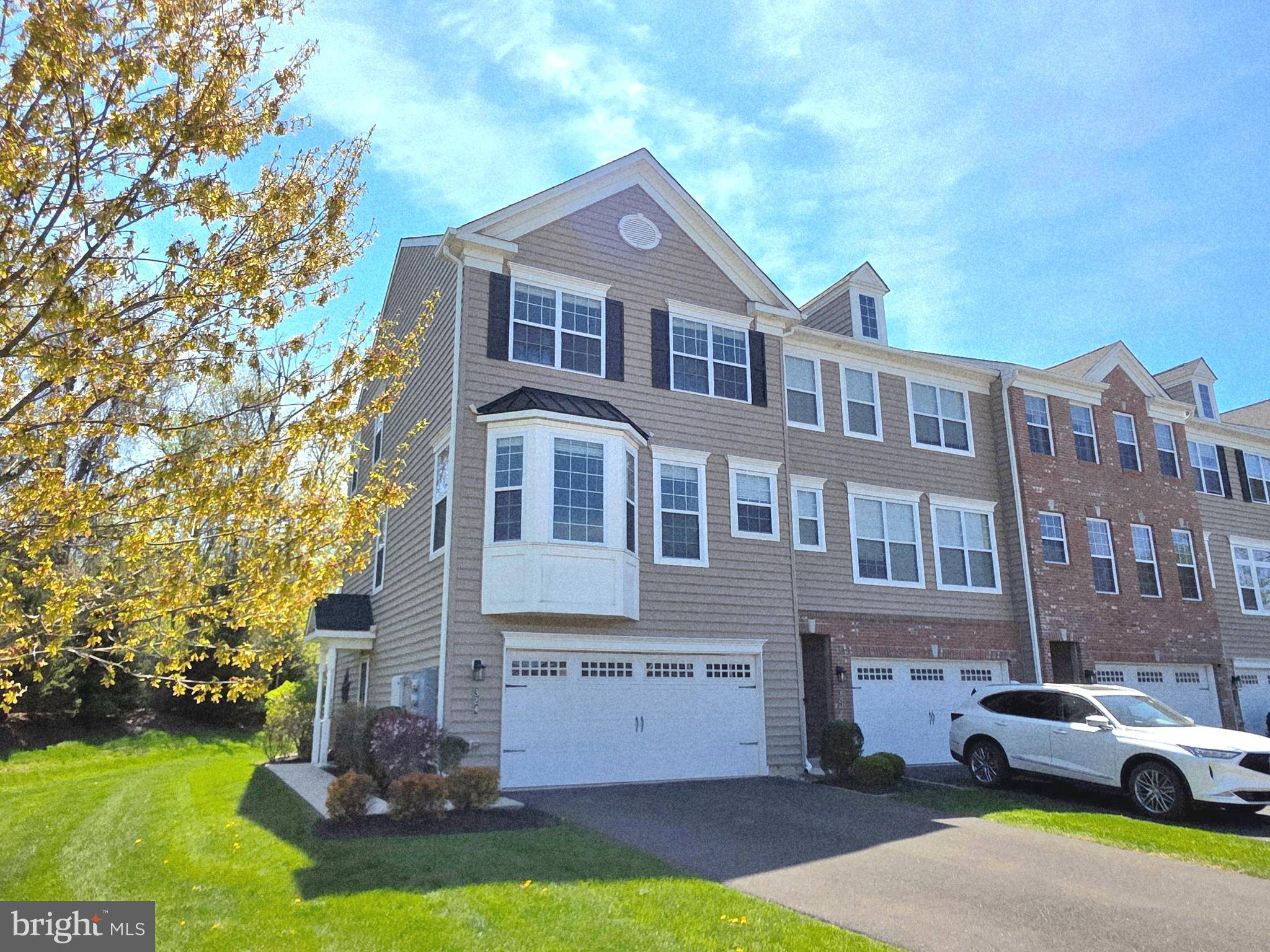 Telford, PA 18969,324 W HAMLIN AVE