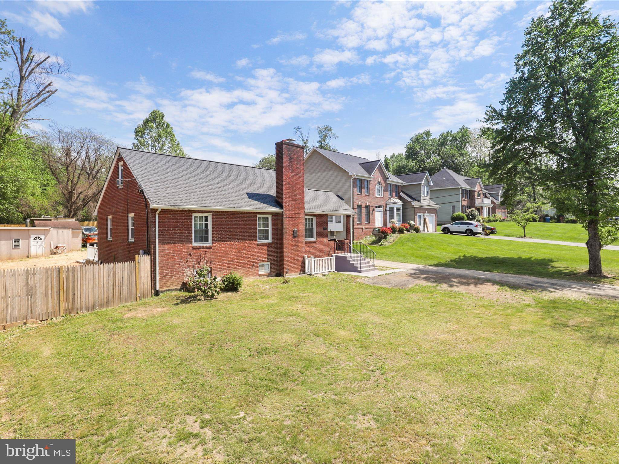 Annandale, VA 22003,4101 WOODLAND RD