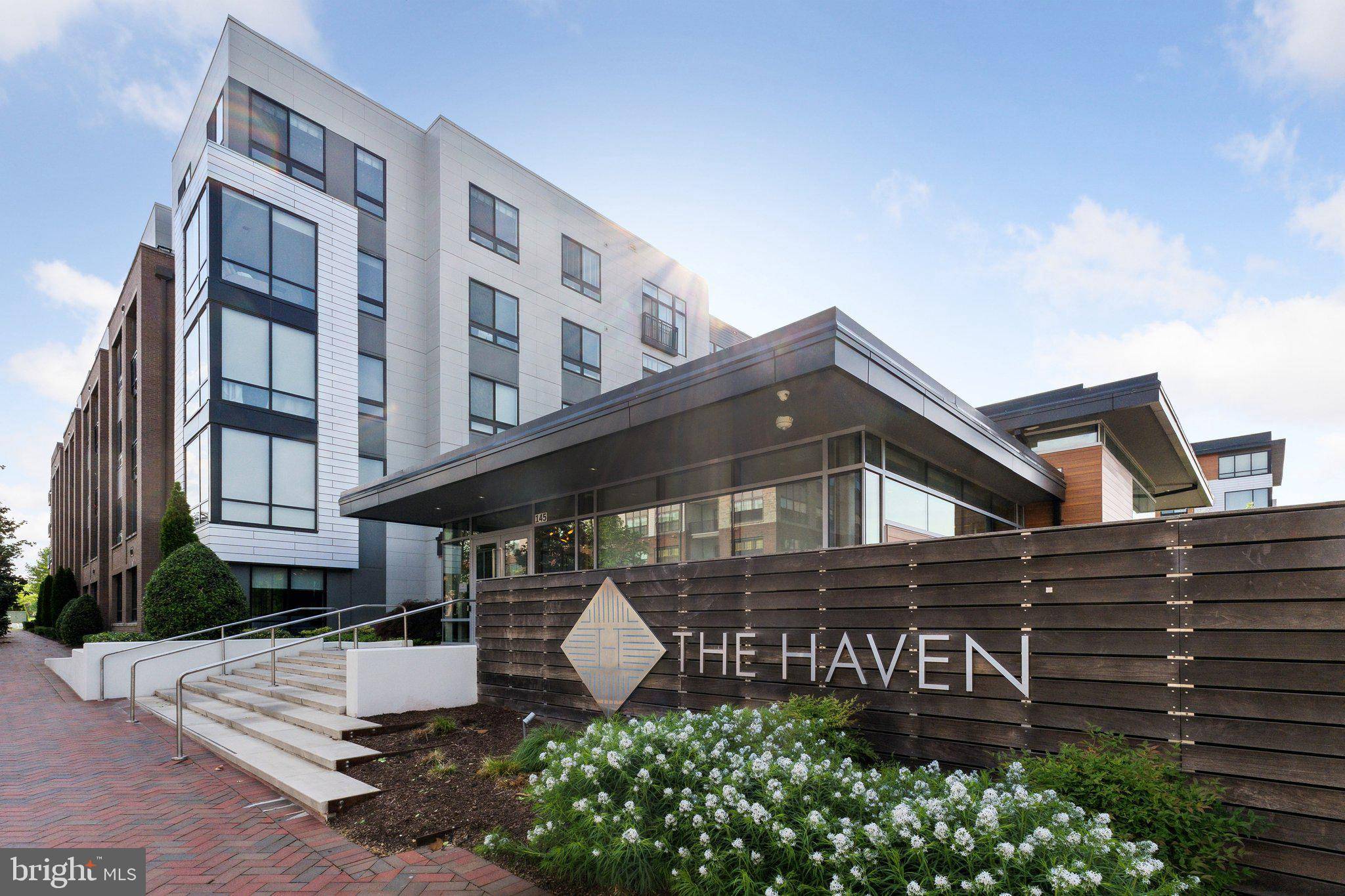 National Harbor, MD 20745,145 RIVERHAVEN DR #352